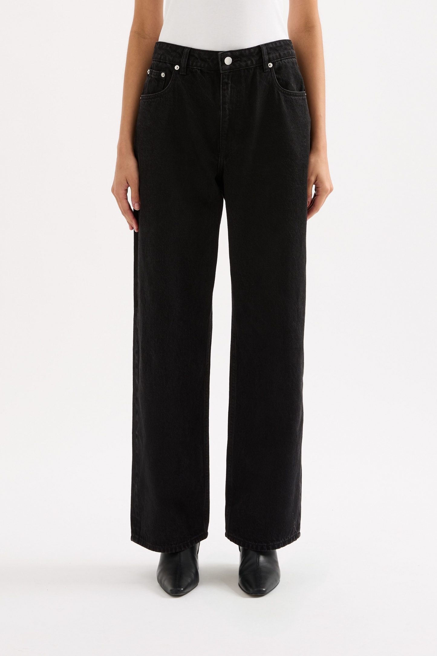 Organic Relaxed Leg Jean