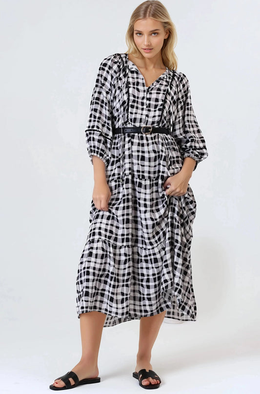 Kamali Midi Dress - Batwing Sleeve Smock Dress With Lace Detailing In Liniker Print Black