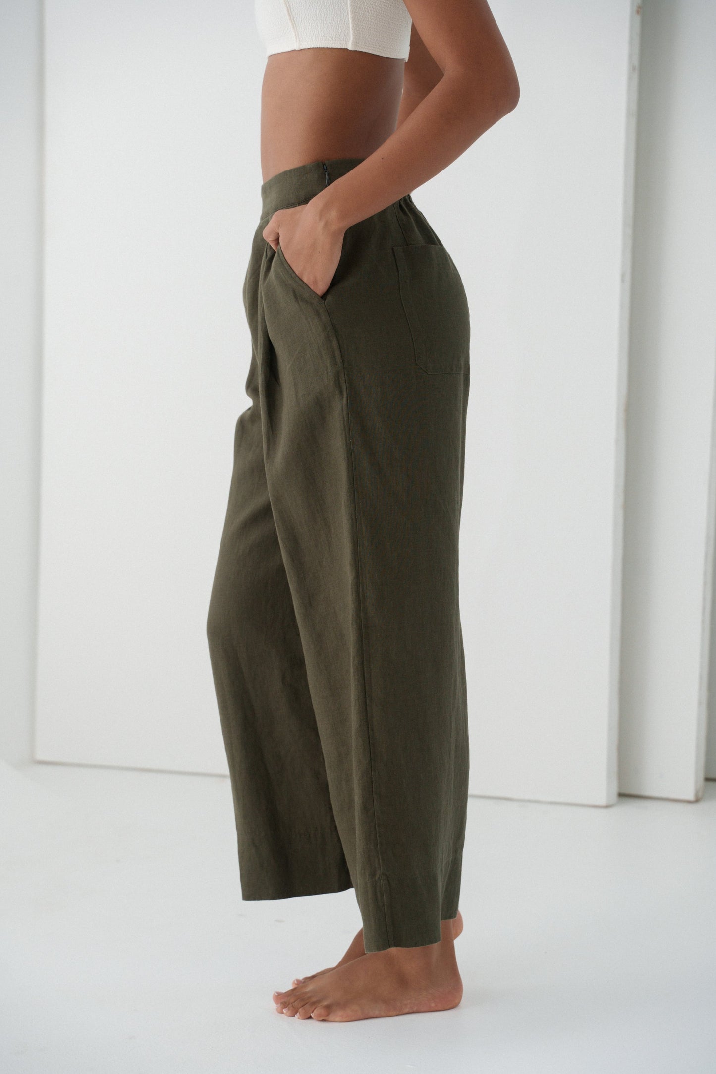 Ivy Khaki Linen Crop Pants
