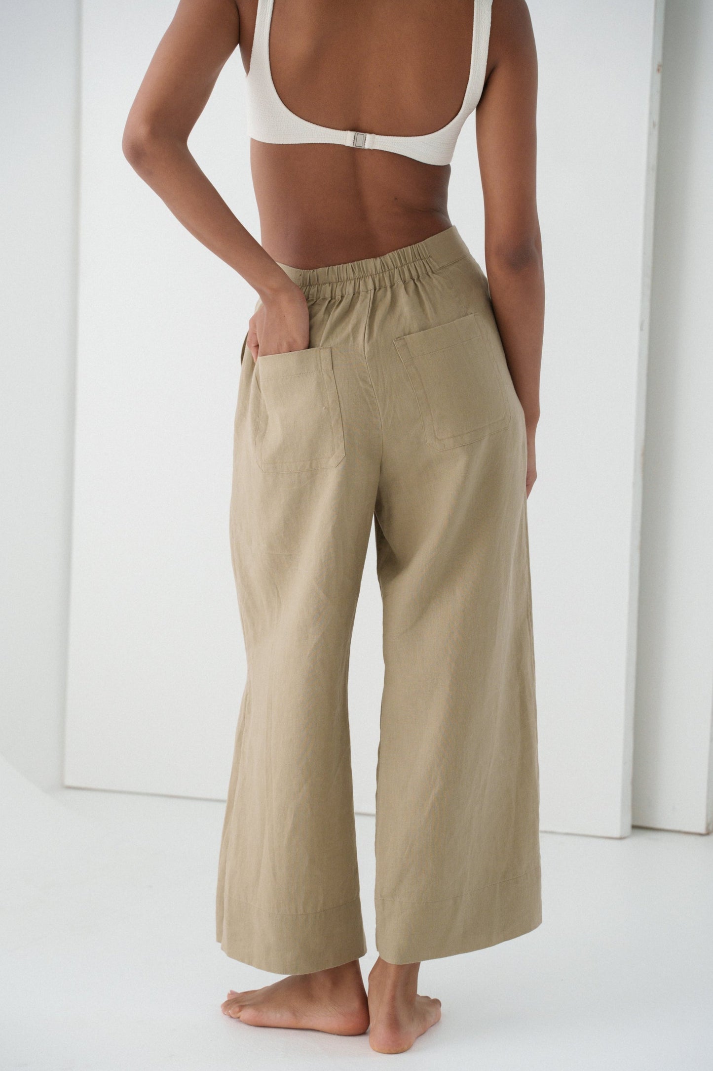 Ivy Taupe Linen Crop Pants