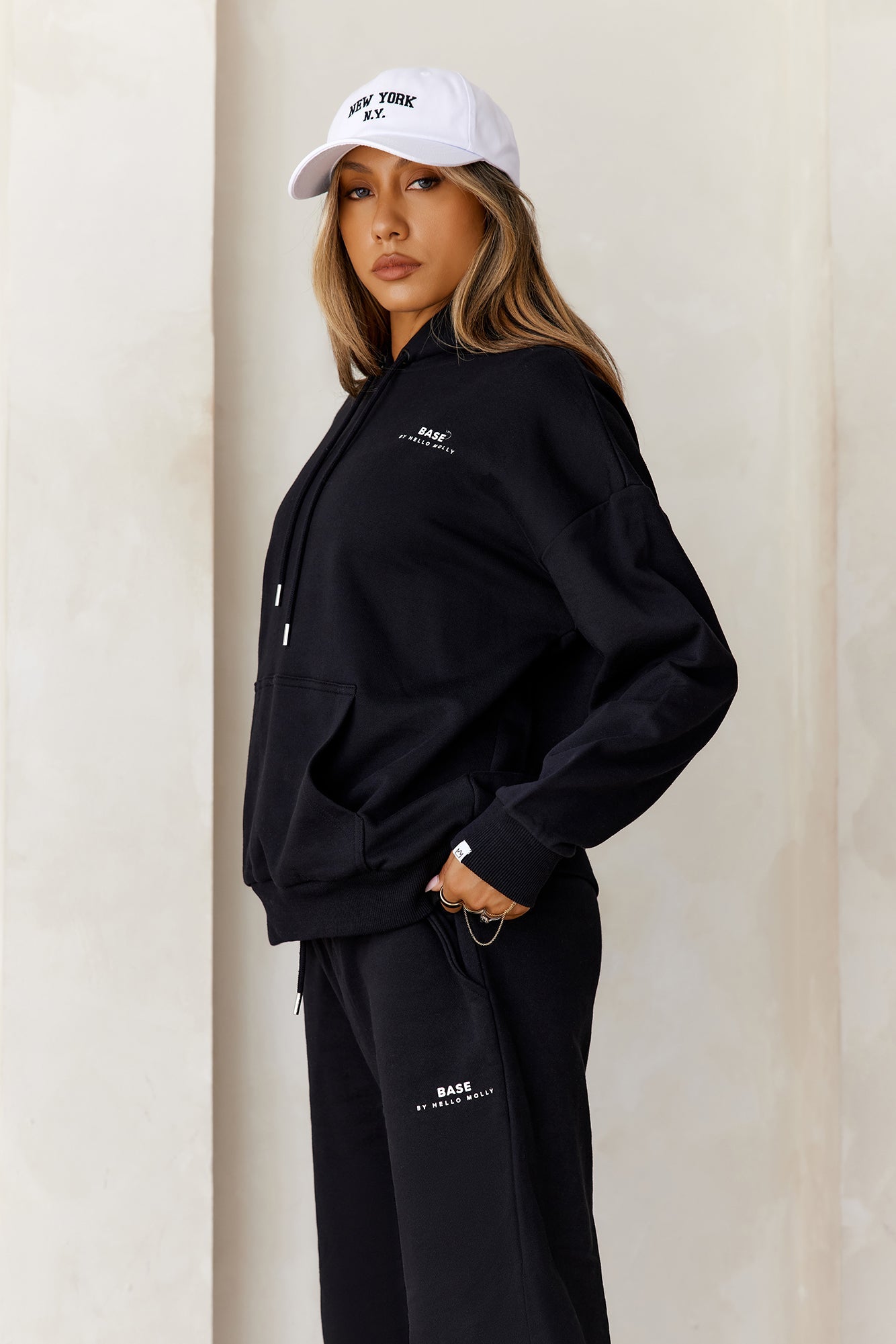 BASE Slip On New York Hoodie Black