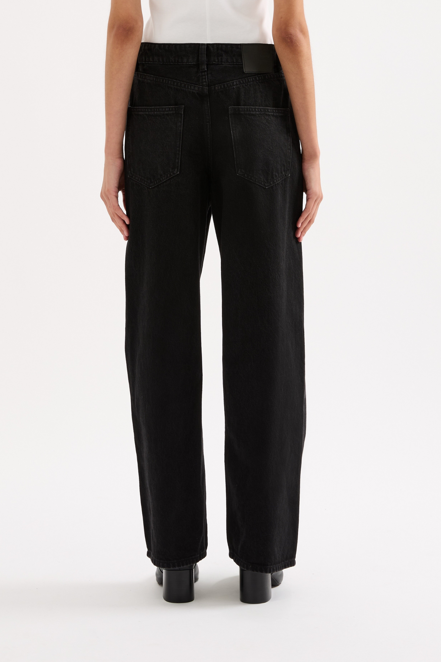 Organic Relaxed Leg Jean