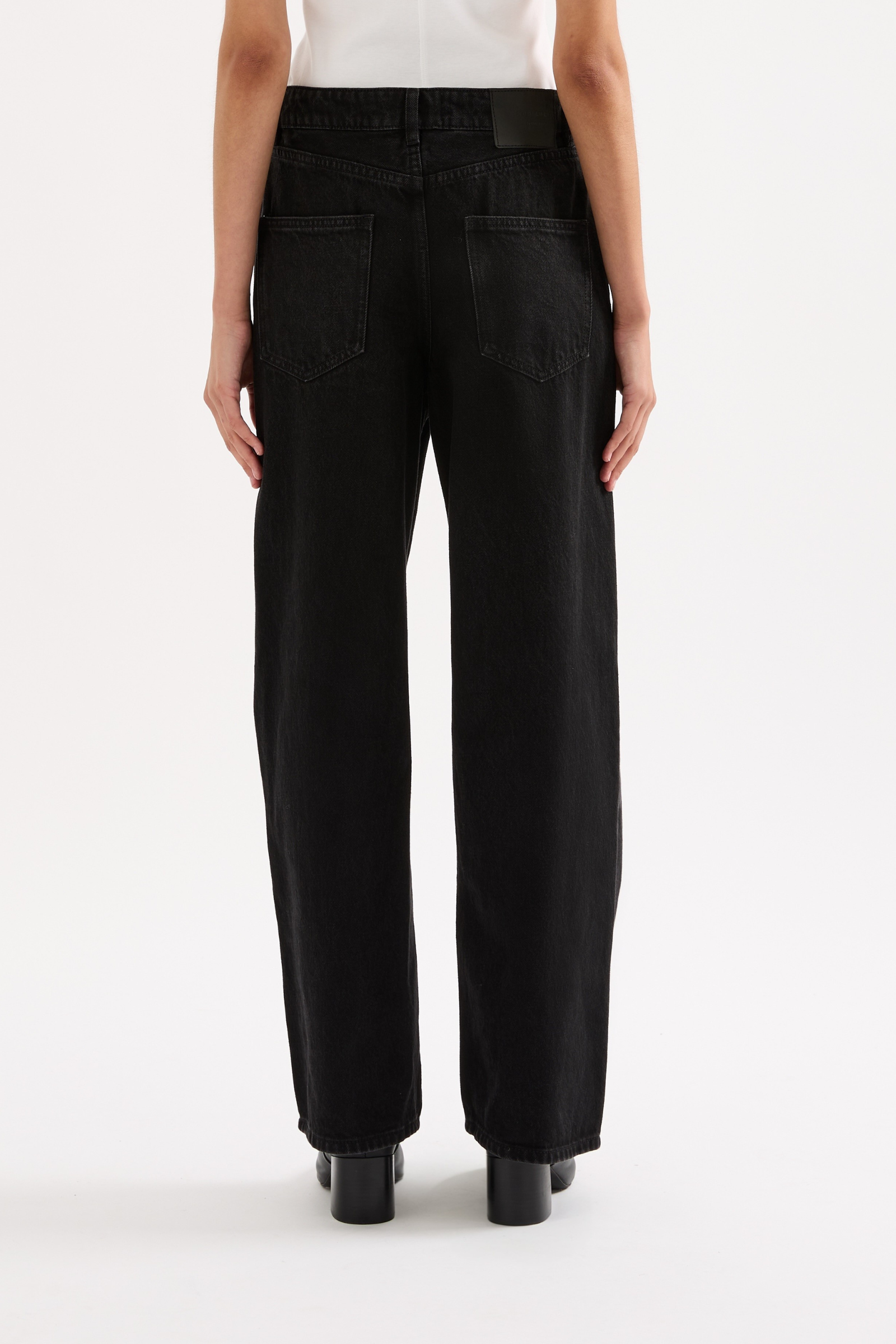 Organic Relaxed Leg Jean