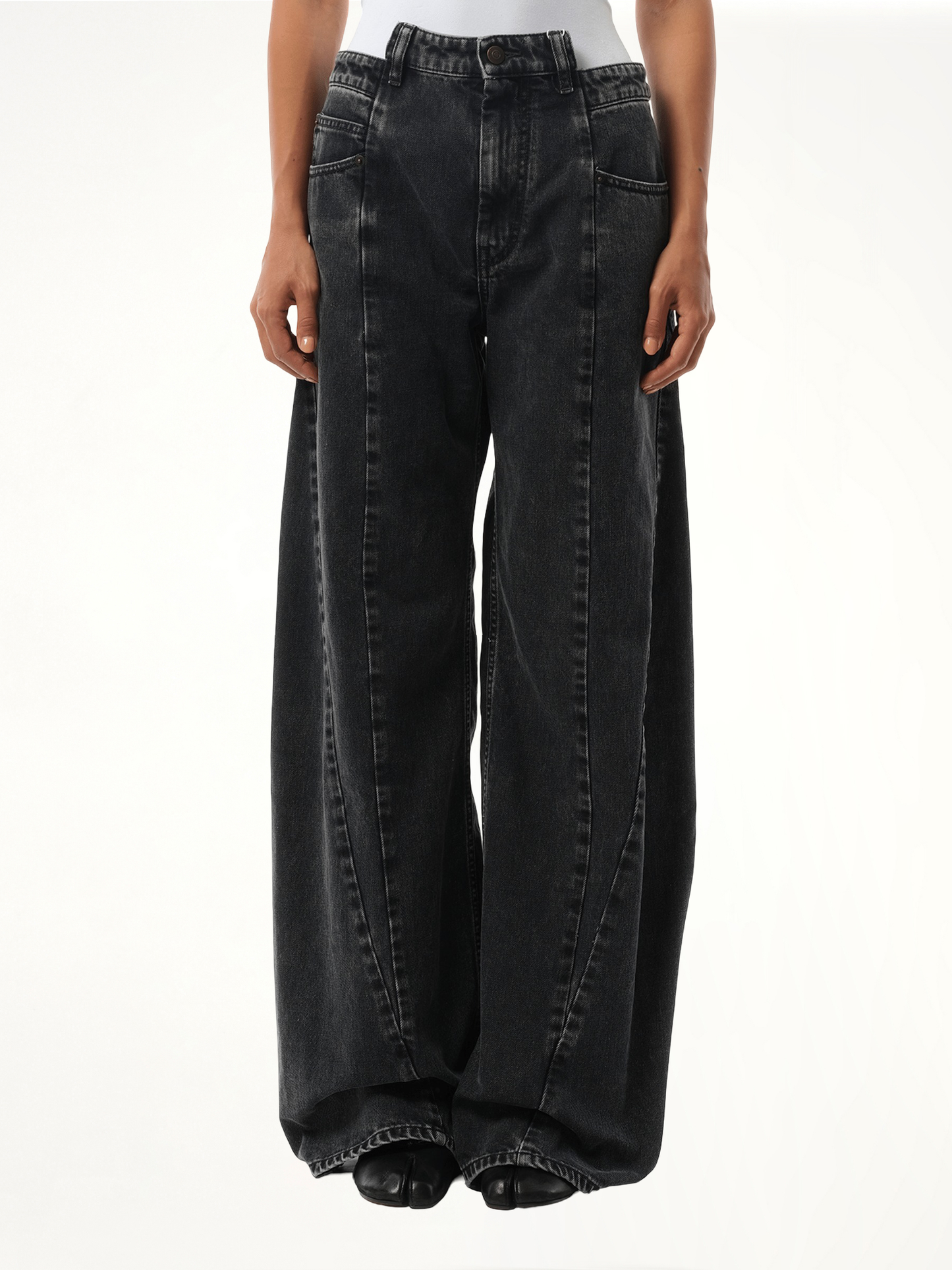 Cut Out Waistband Relaxed Fit Denim Jeans in Black