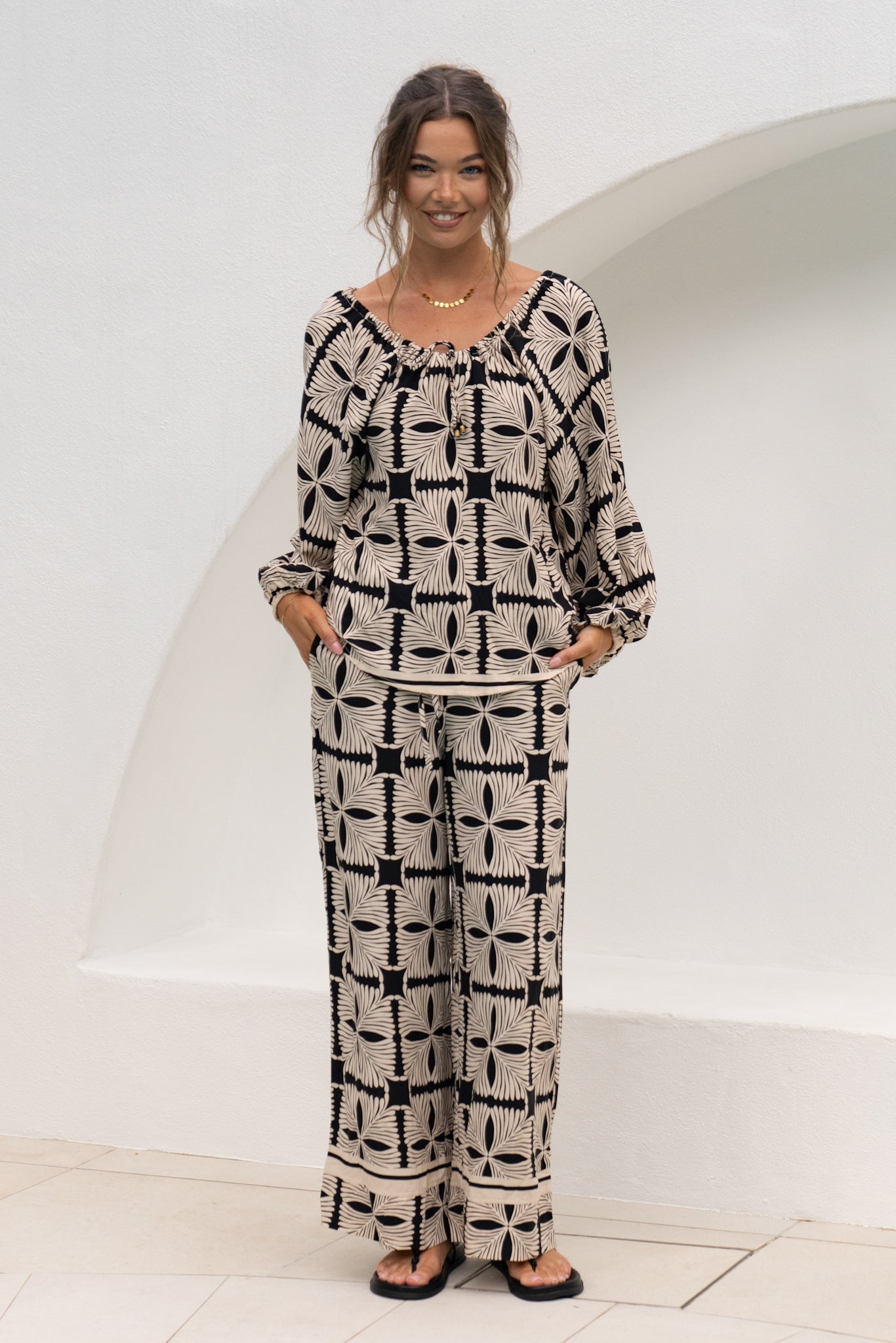 Soraya Black Beige Abstract Pants