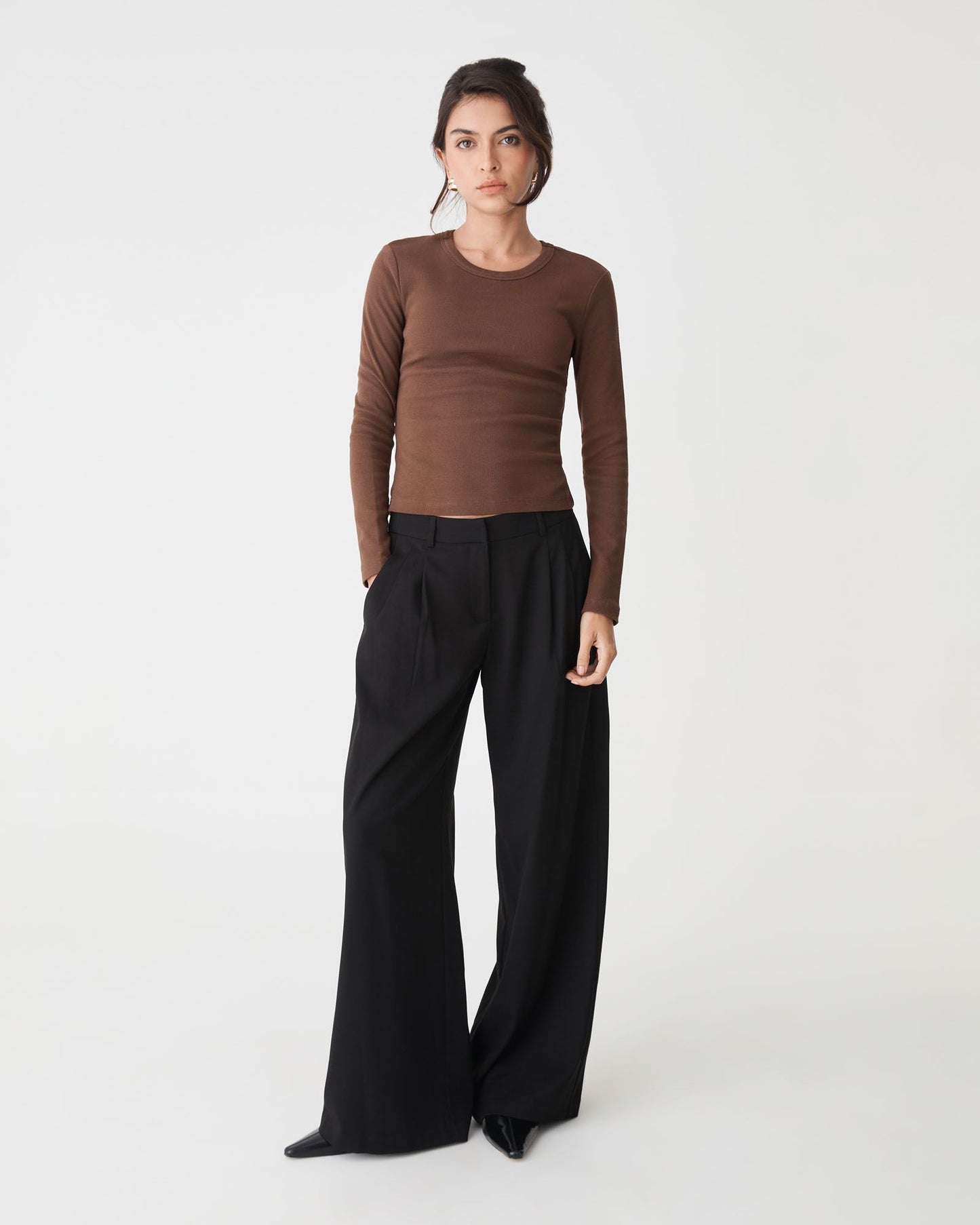 Arden Mid Rise Pleated Pants