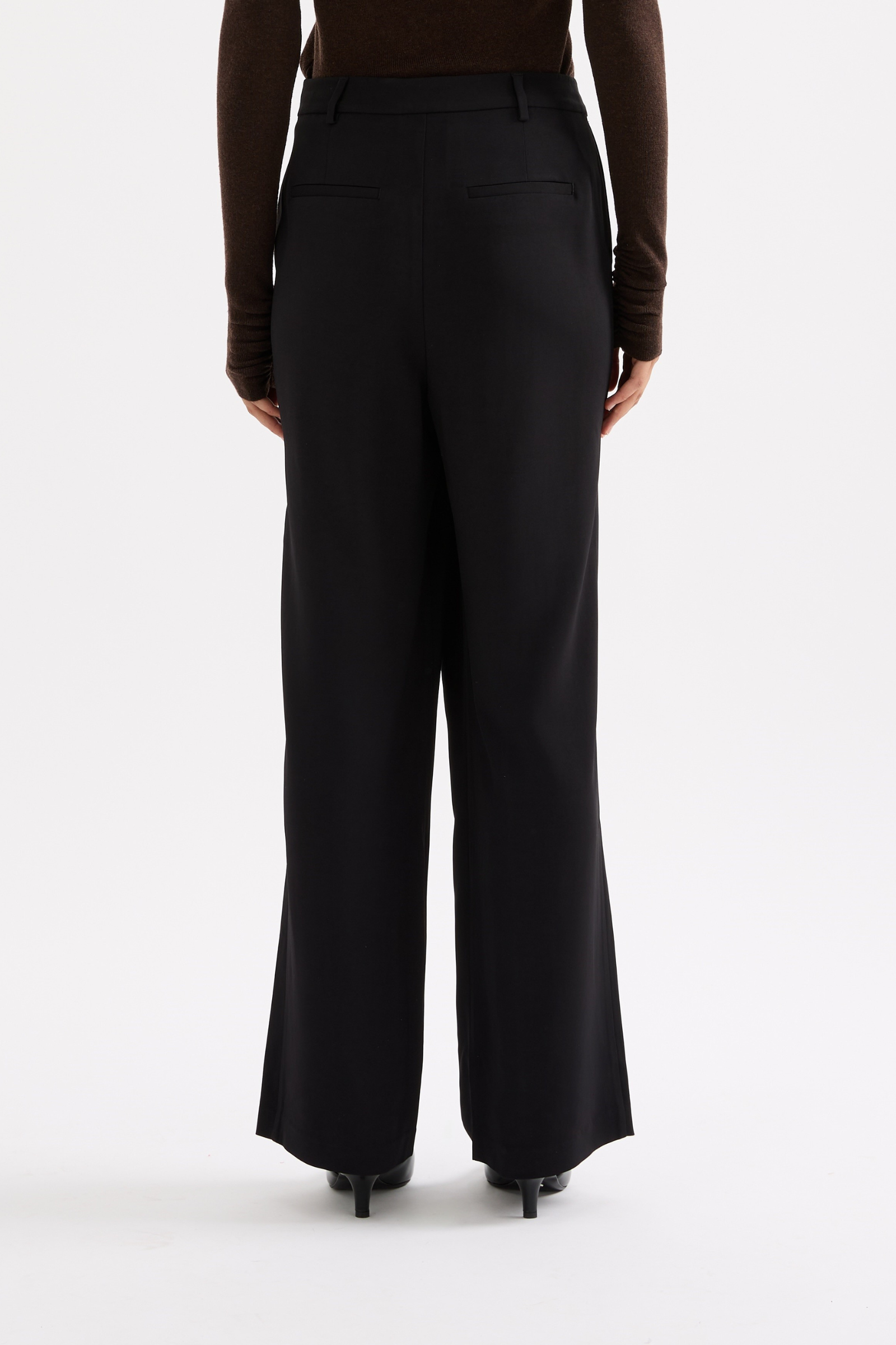 Isra Pant
