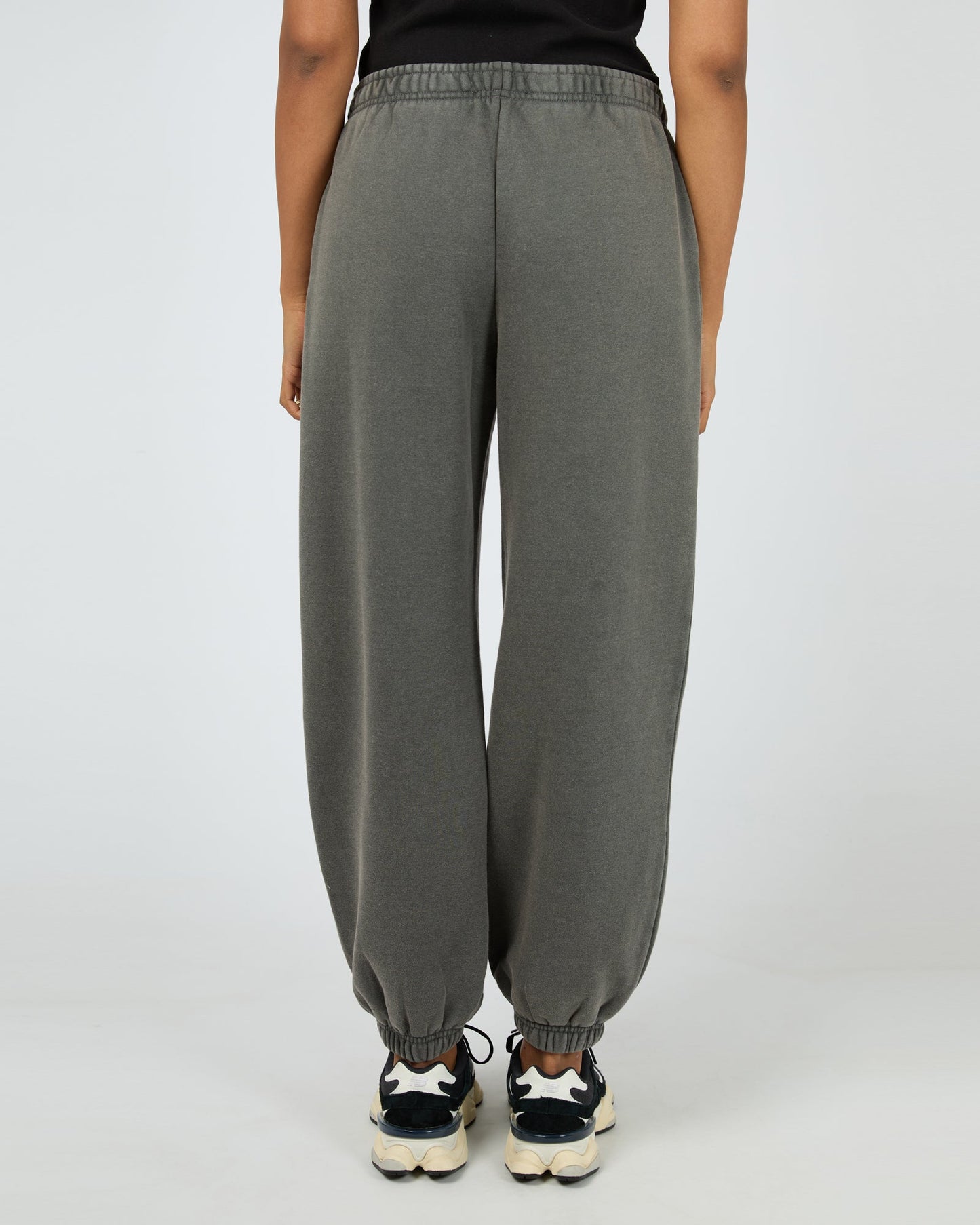 Vital Washed Trackpant Charcoal