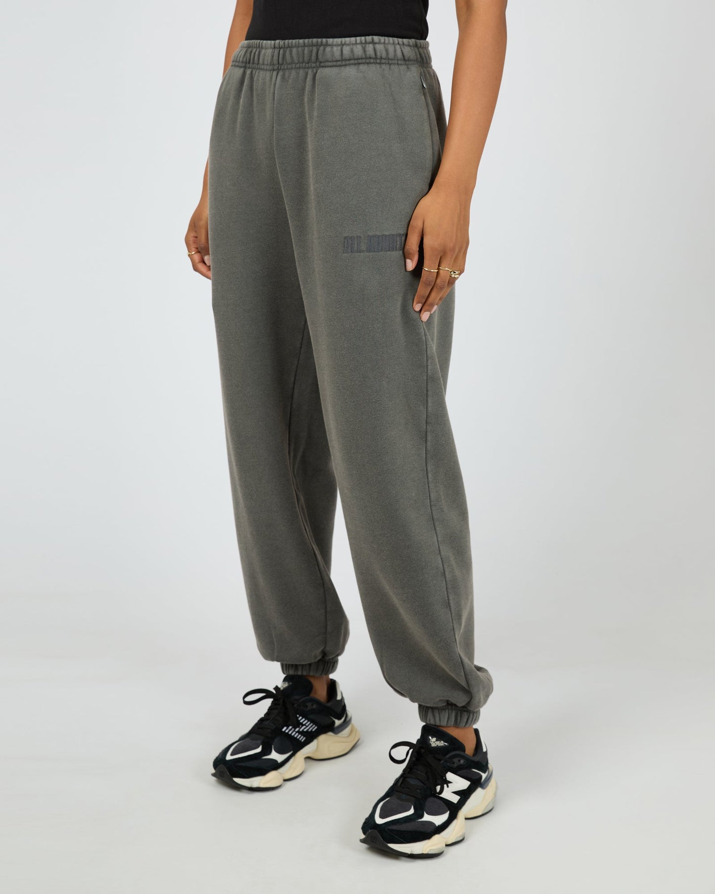 Vital Washed Trackpant Charcoal