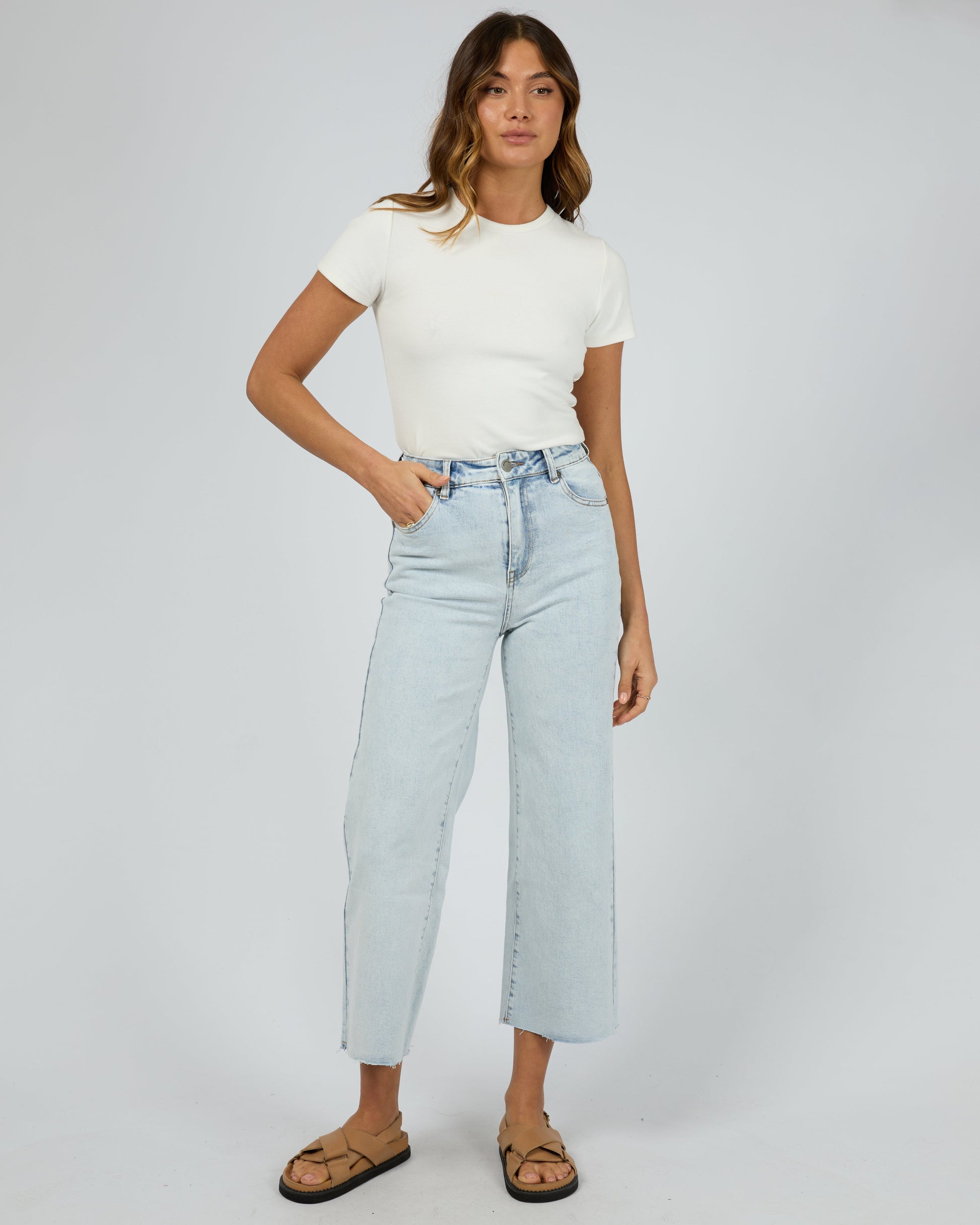 Charlie High Rise Wide Leg Jean Bleach