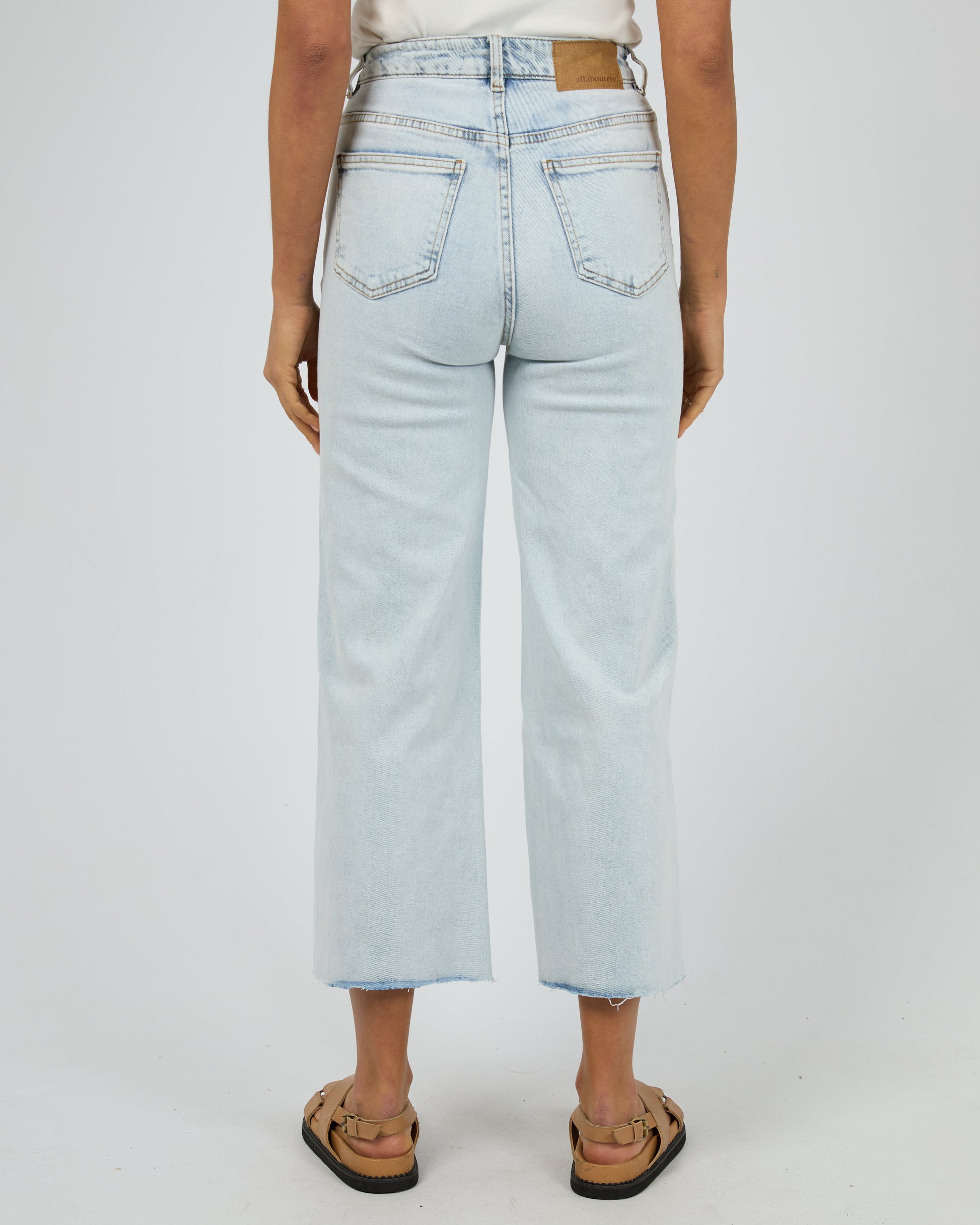 Charlie High Rise Wide Leg Jean Bleach