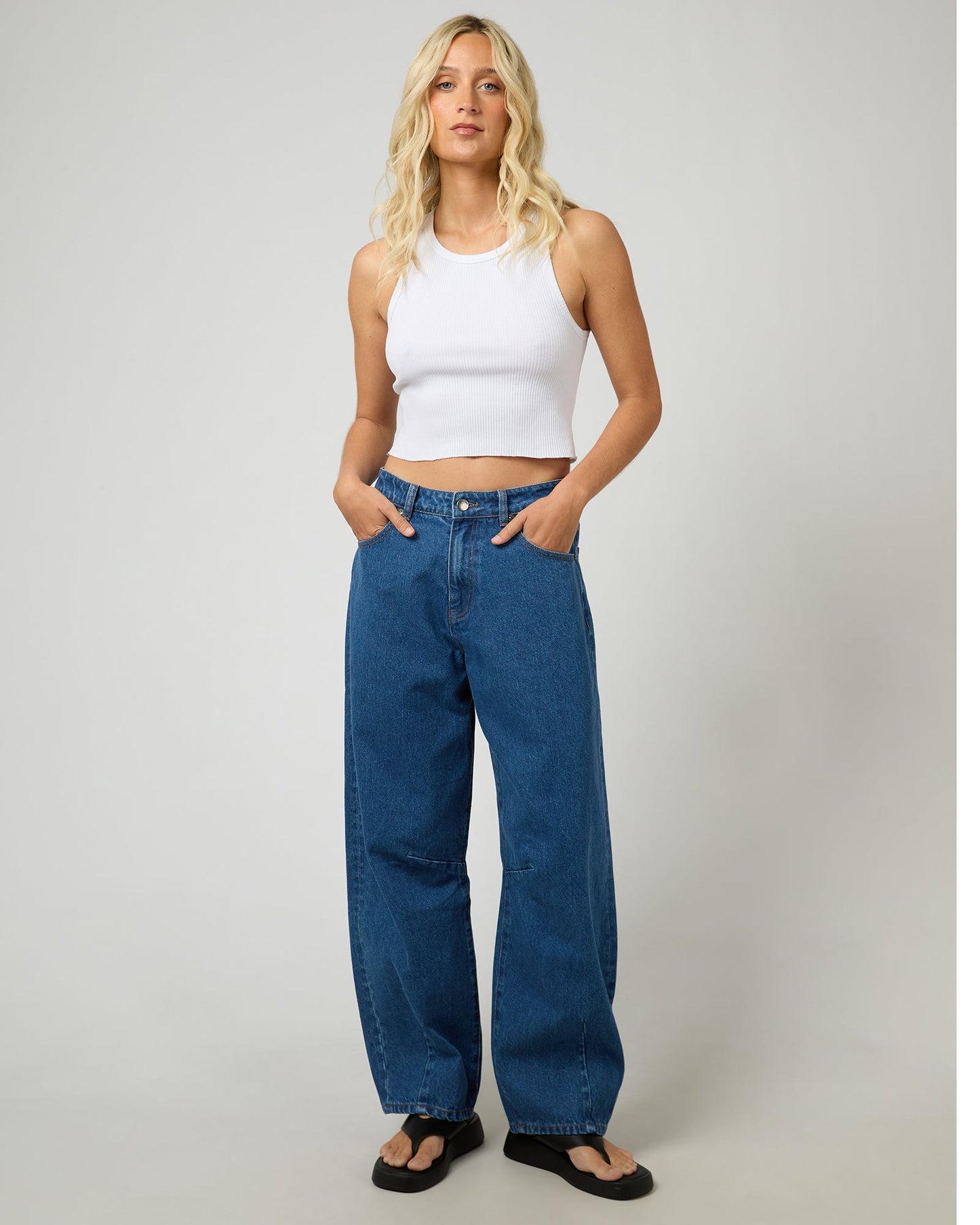 Hallie Barrel Leg Jean Heritage Blue