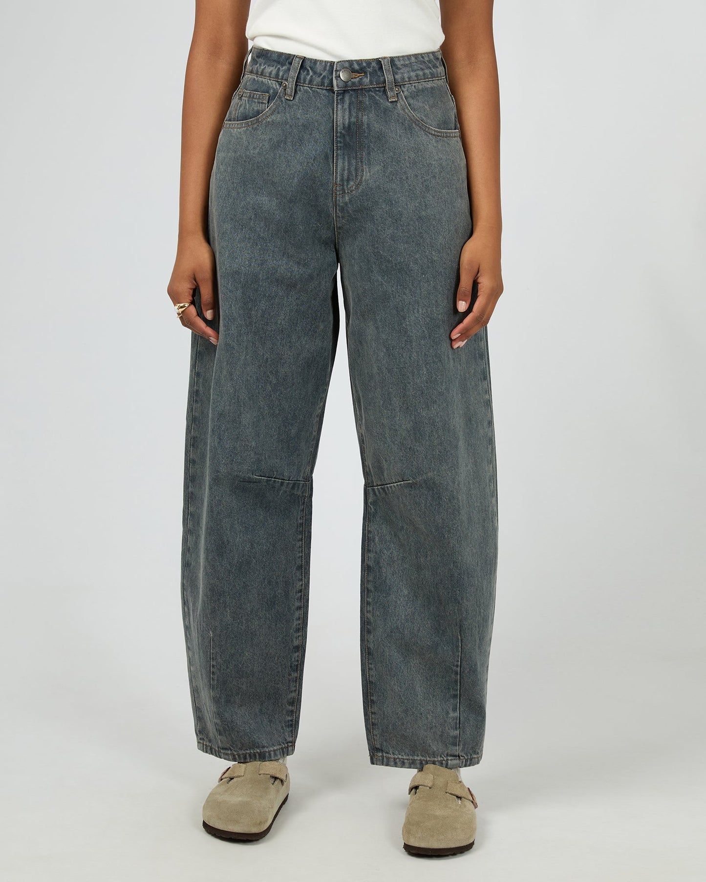 Hallie Barrel Leg Jean Slate