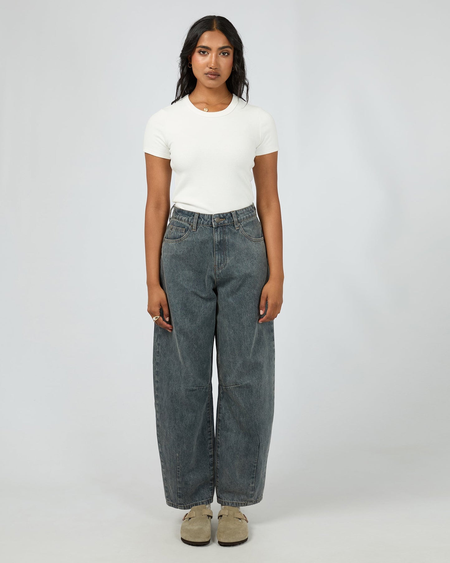 Hallie Barrel Leg Jean Slate