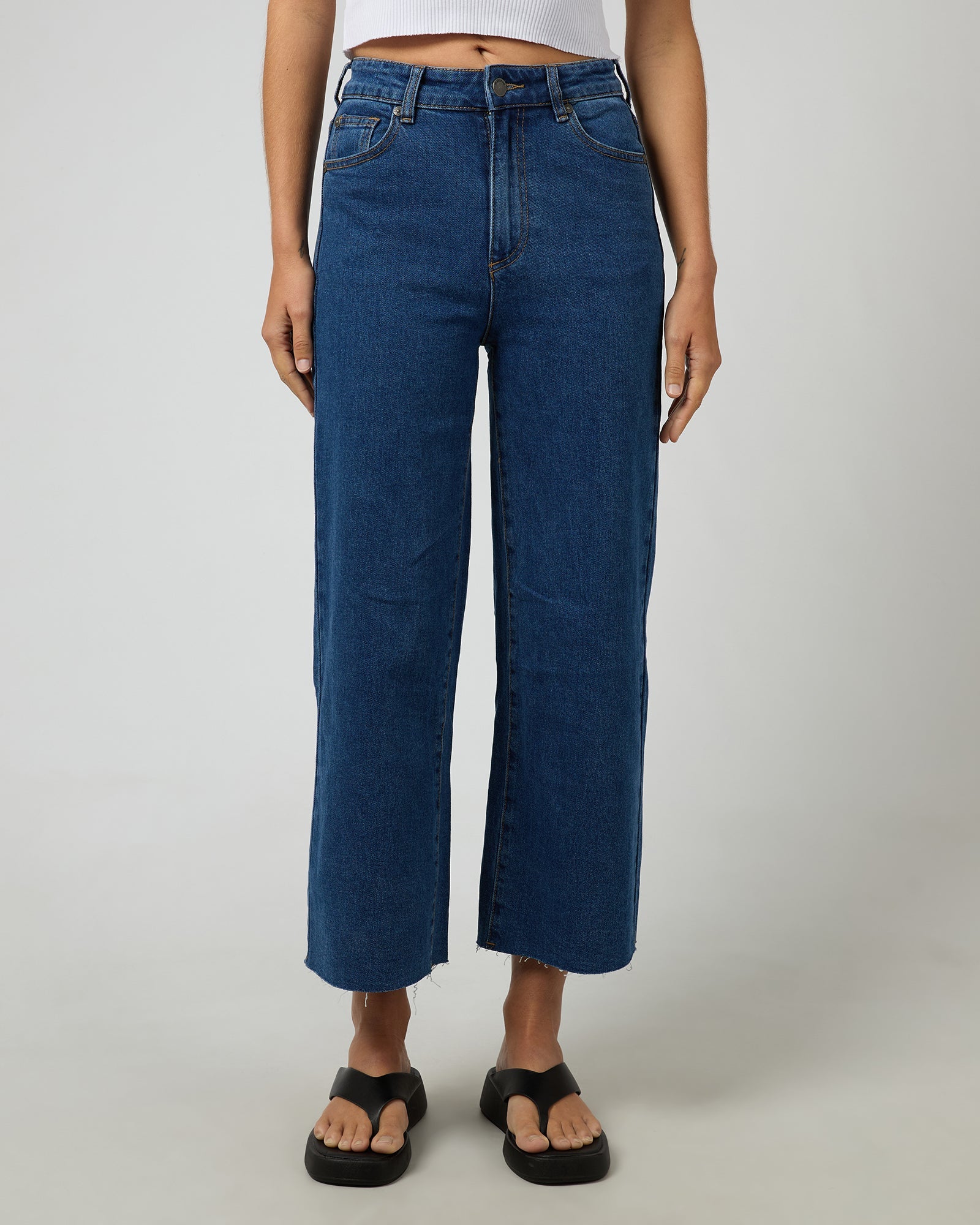 Charlie High Rise Wide Leg Jean Mid Blue