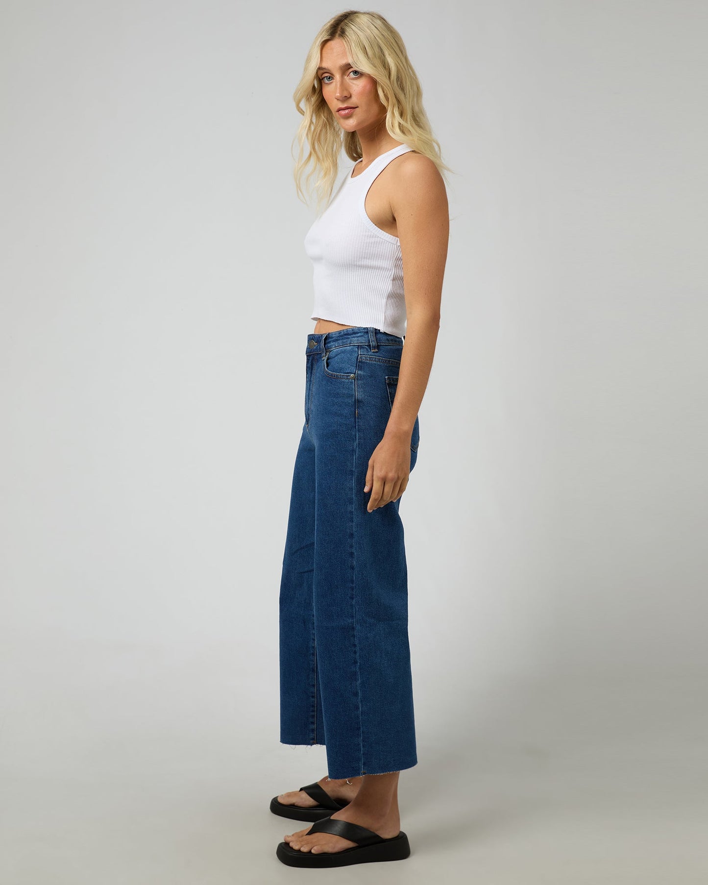 Charlie High Rise Wide Leg Jean Mid Blue