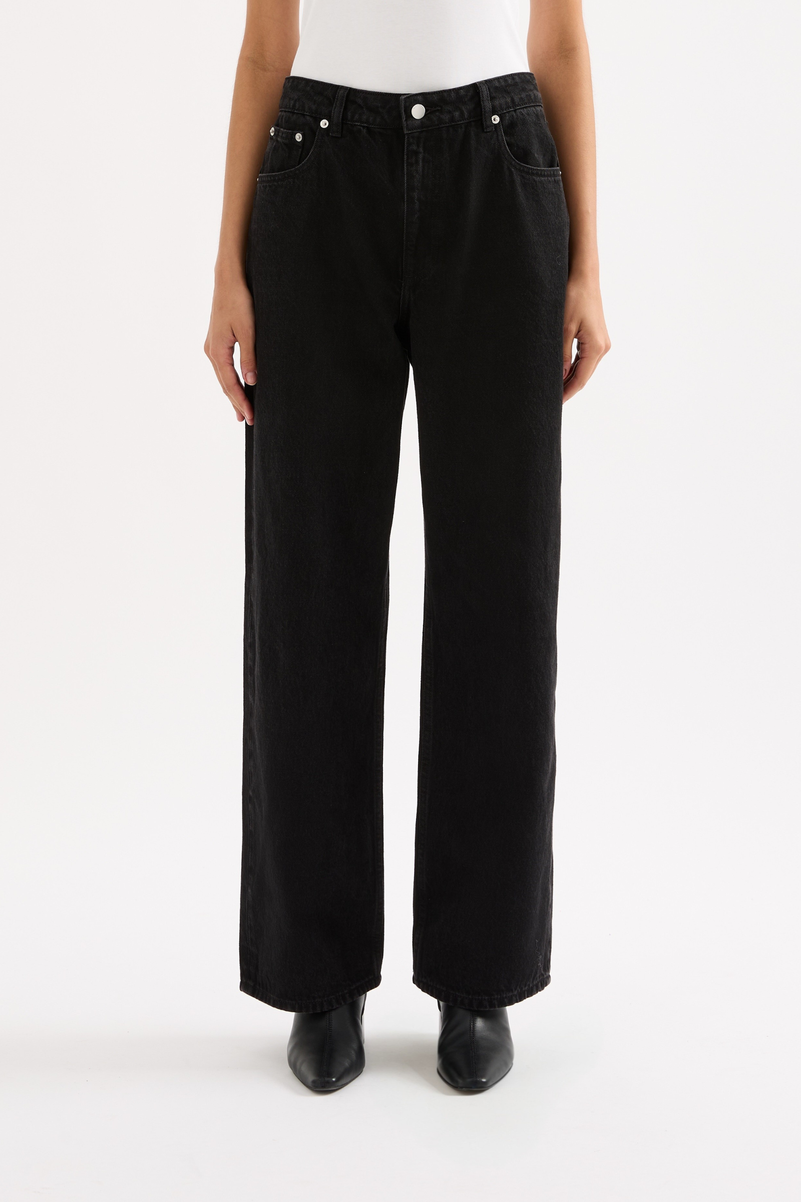 Organic Relaxed Leg Jean