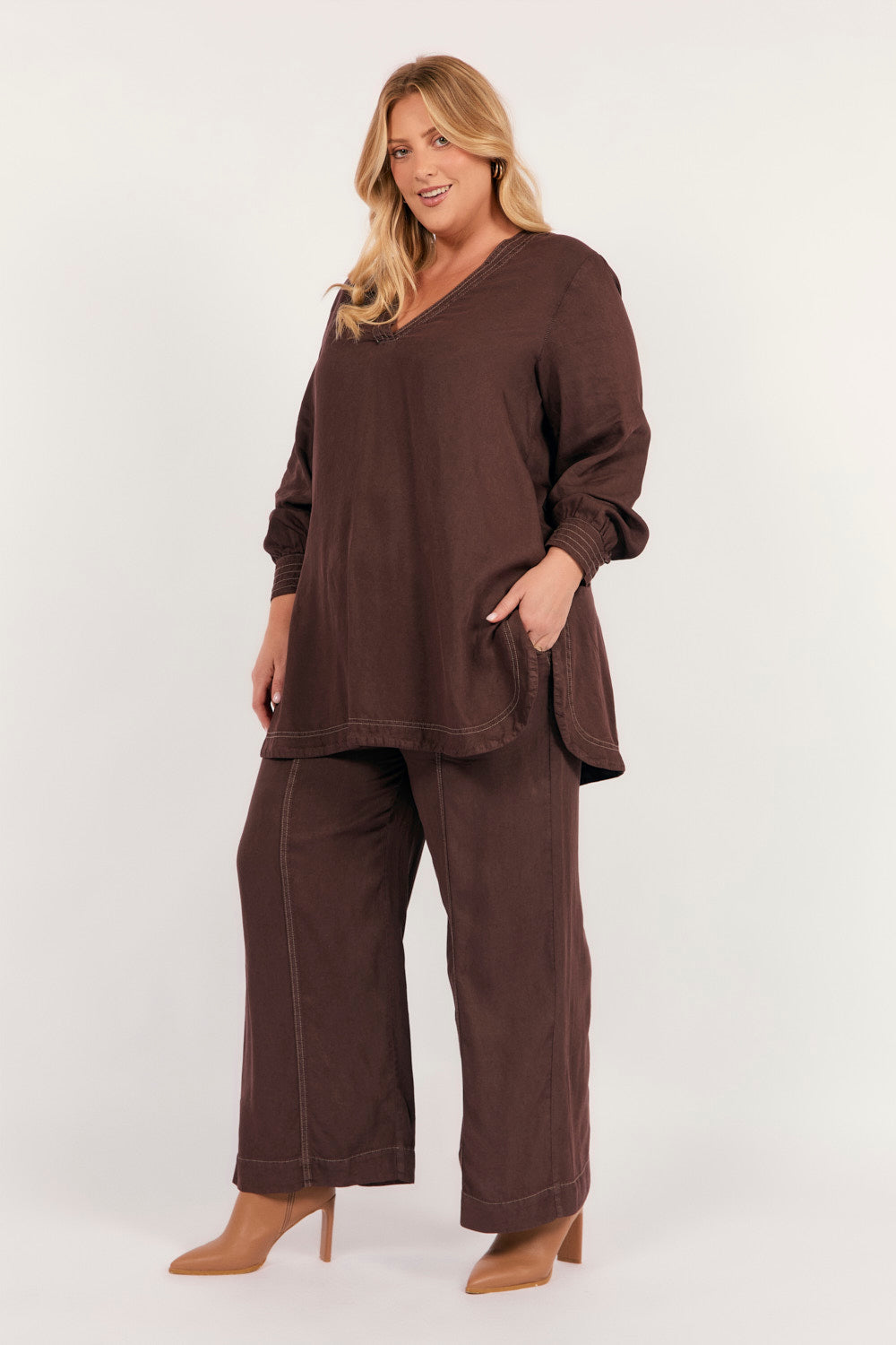 Breezy Tencel Relaxed Pant in Chocolate