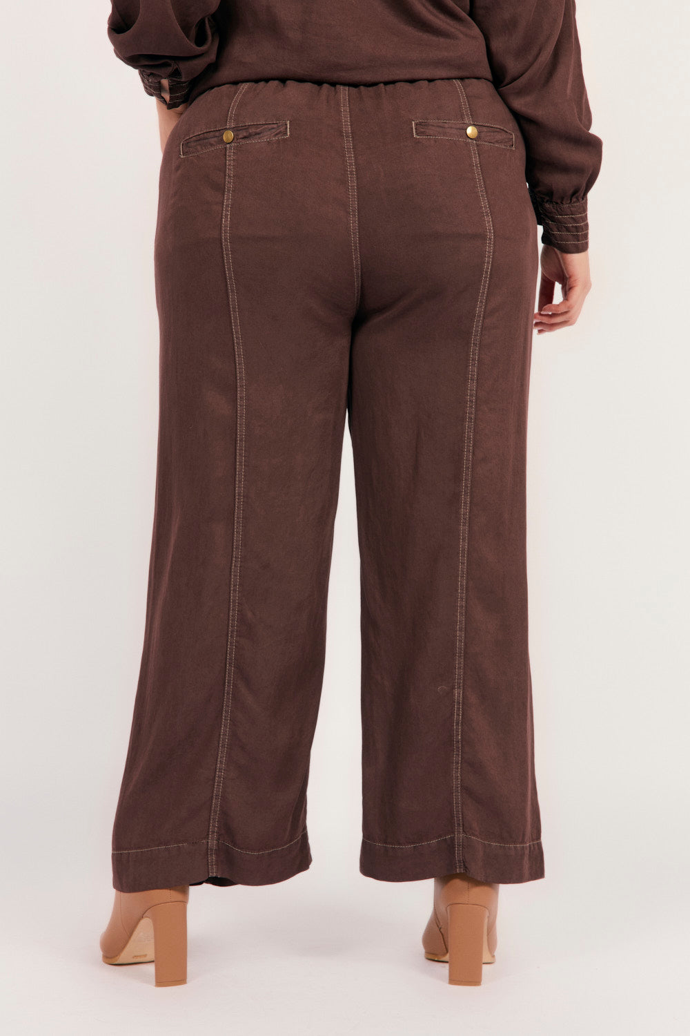 Breezy Tencel Relaxed Pant in Chocolate