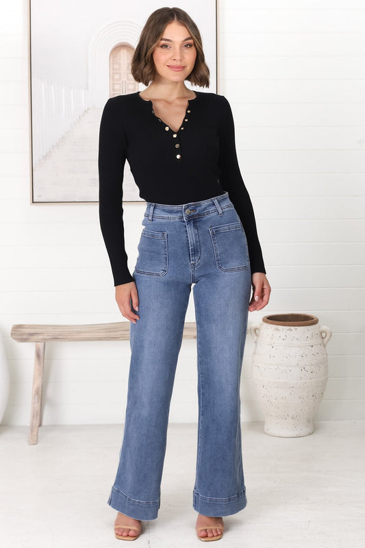 Farah Jeans - Highwaisted Flare Leg Stretch Jean In Mid Denim