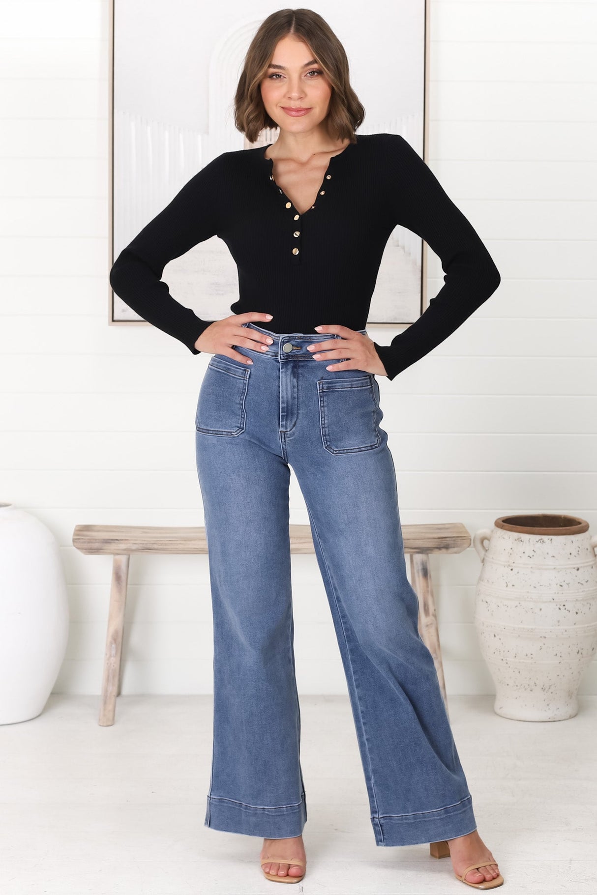 Farah Jeans - Highwaisted Flare Leg Stretch Jean In Mid Denim
