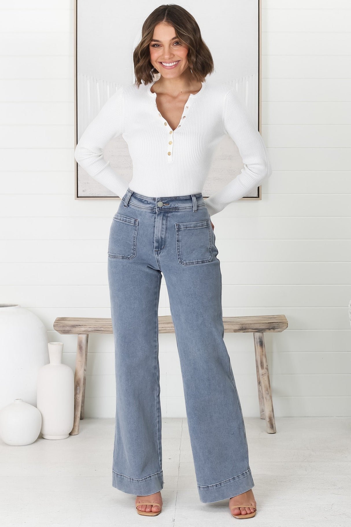 Farah Jeans - Highwaisted Flare Leg Stretch Jean In Light Denim