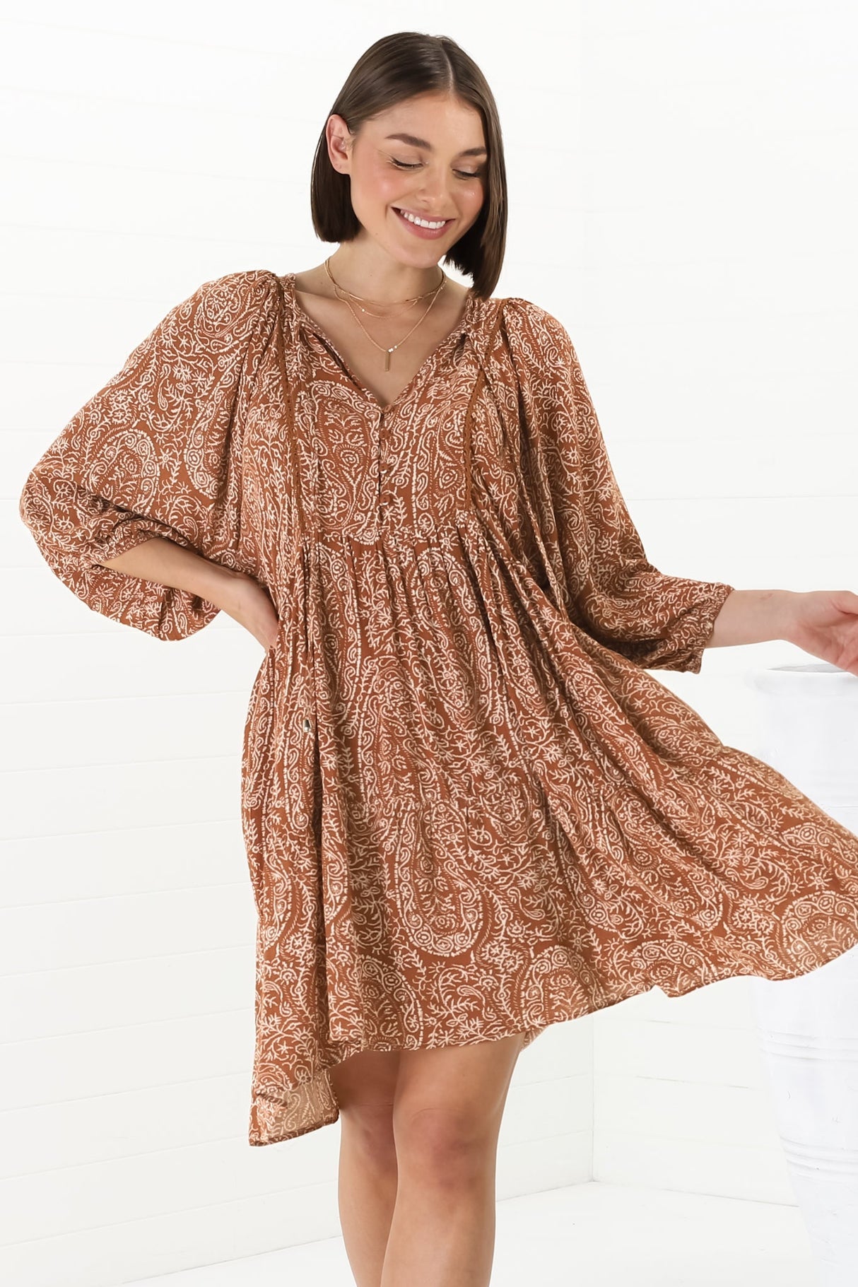 Juddy Mini Dress - Batwing Sleeve Smock Dress With Lace Detailing In Khalid Print Rust