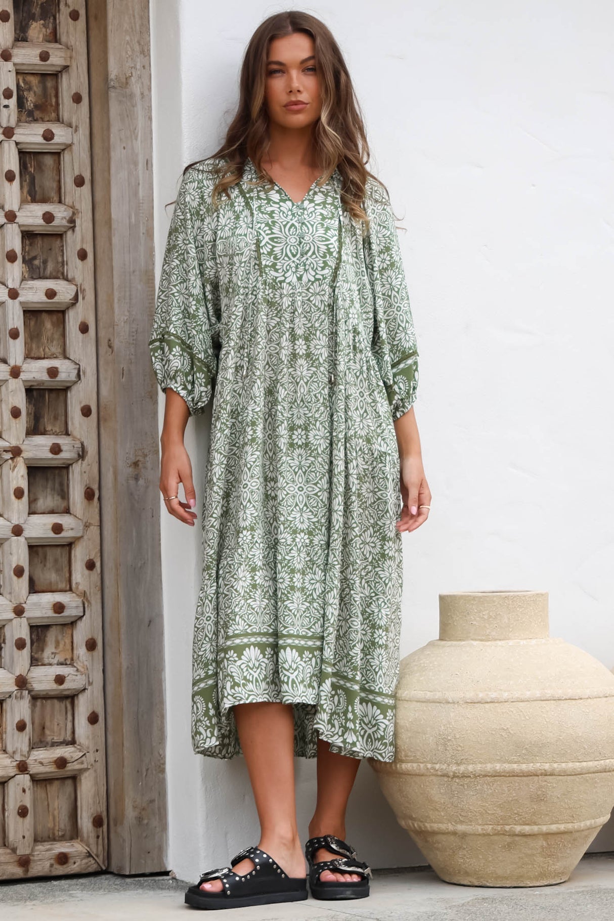 Kamali Midi Dress - Batwing Sleeve Smock Dress With Lace Detailing In Harley Print Green