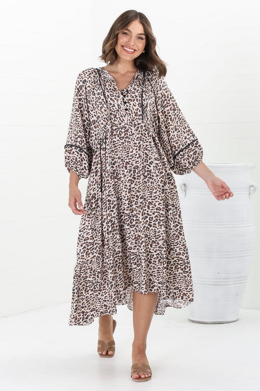 Kamali Midi Dress - Batwing Sleeve Smock Dress With Lace Detailing In Perrie Print Beige