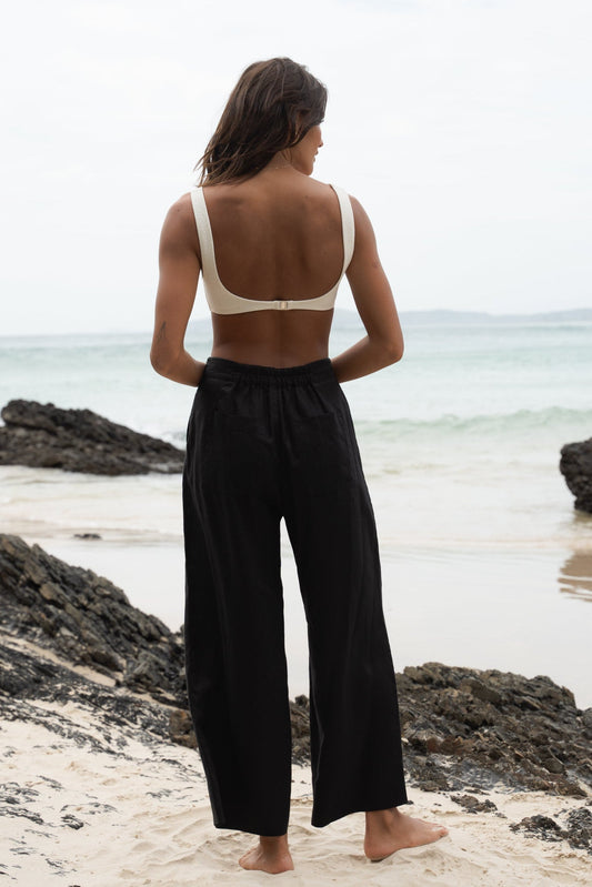 Ivy Black Linen Crop Pants