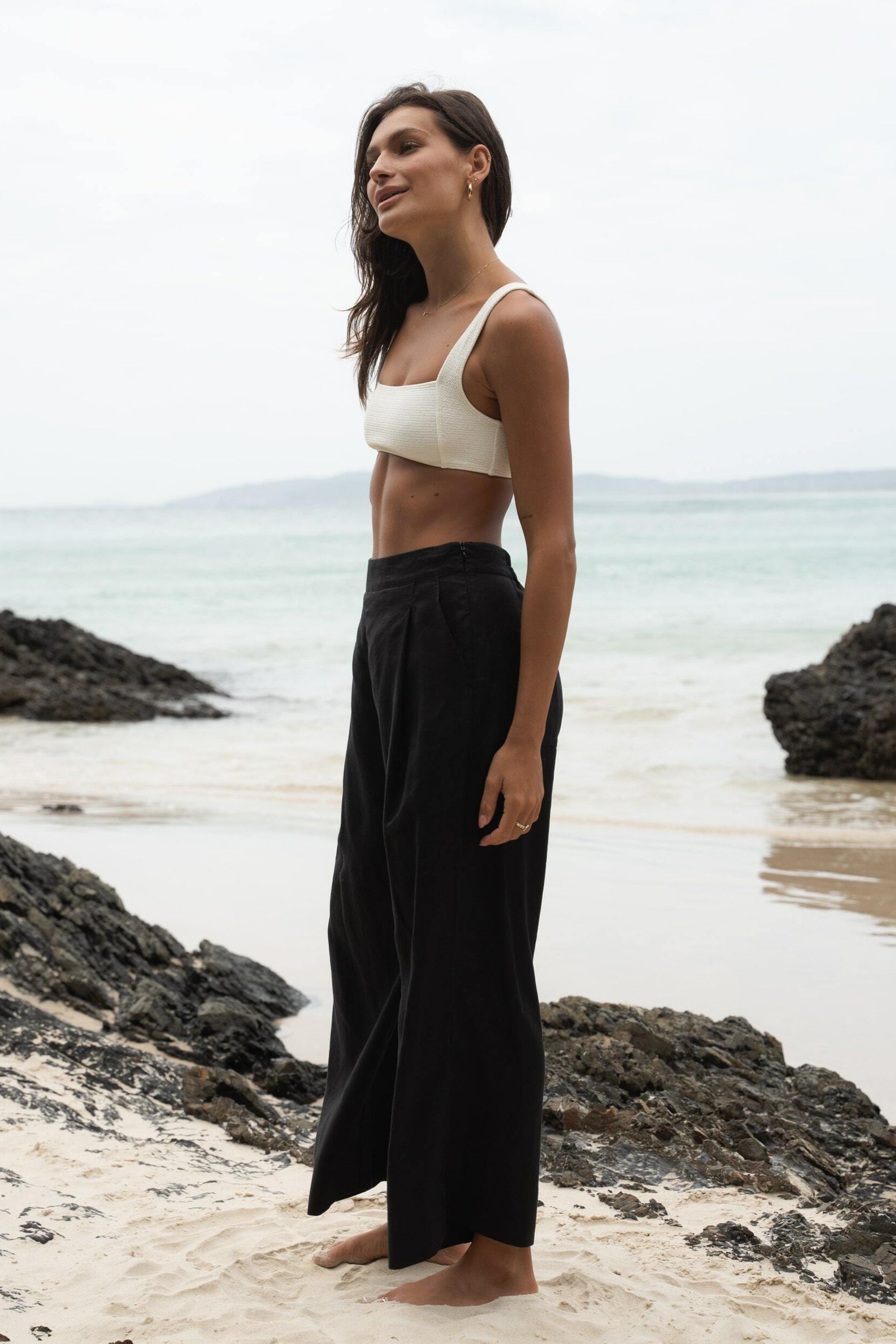Ivy Black Linen Crop Pants