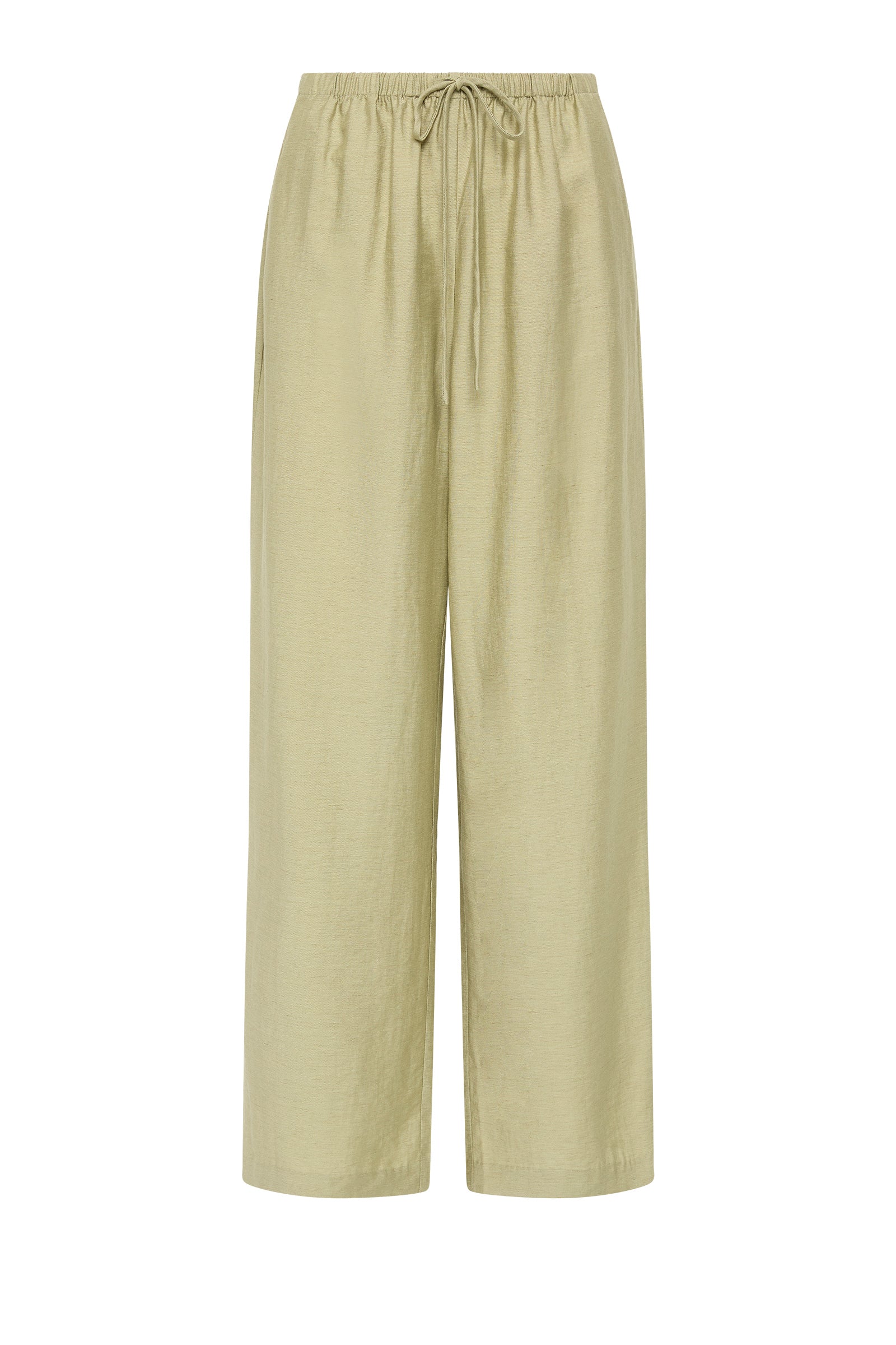 Nia Pant