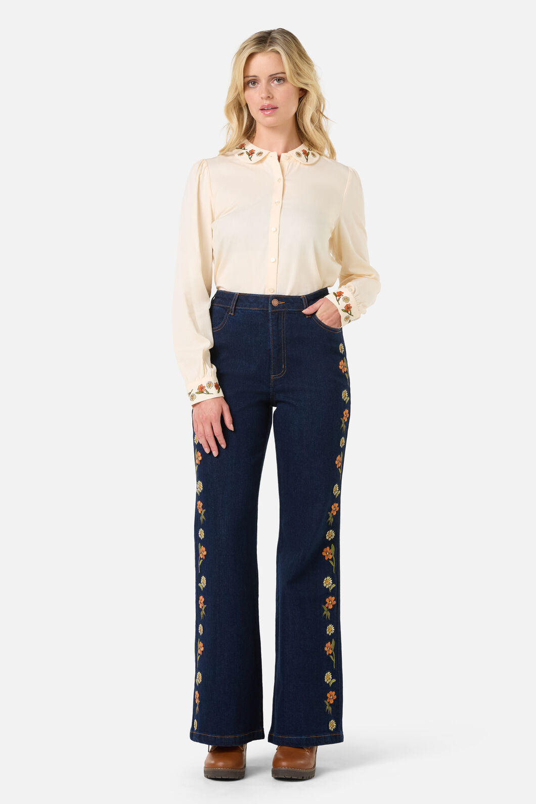 Gloria Embroidered Jean