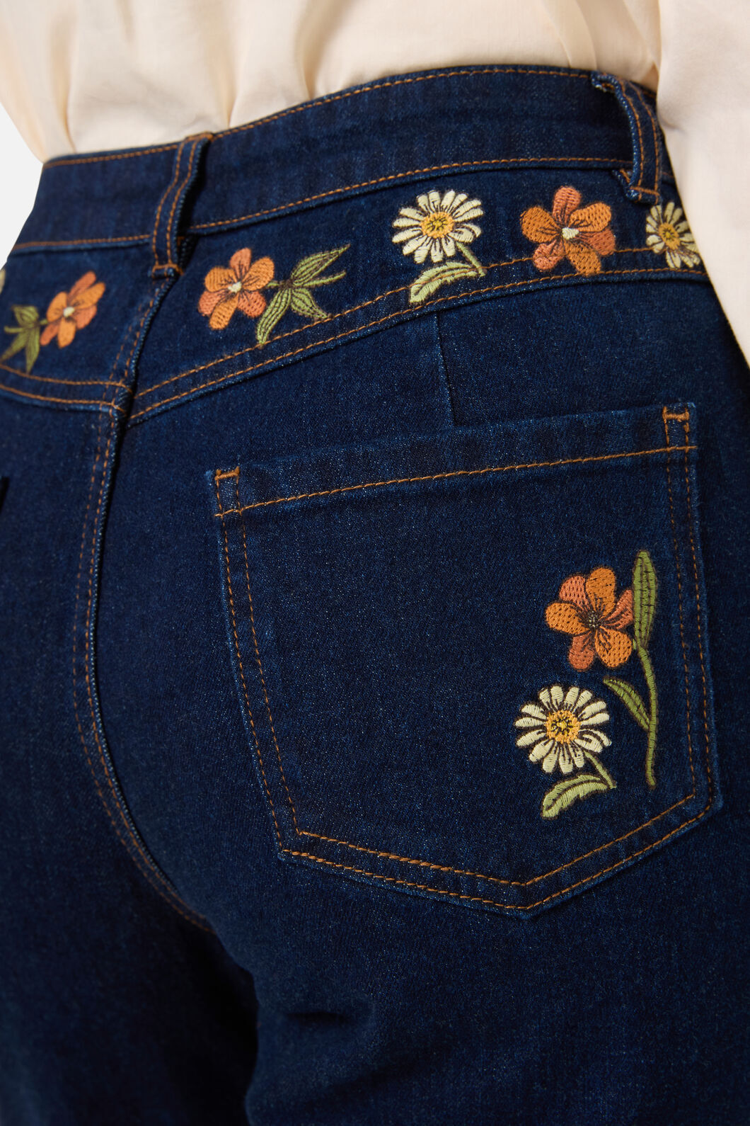 Gloria Embroidered Jean