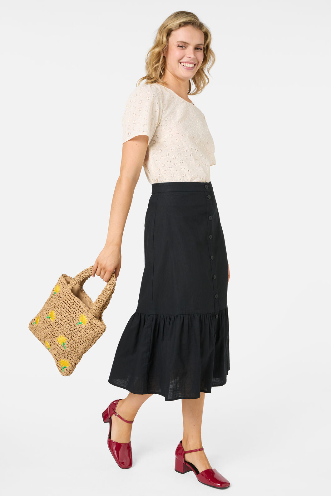 Daisy Embroidery Straw Bag