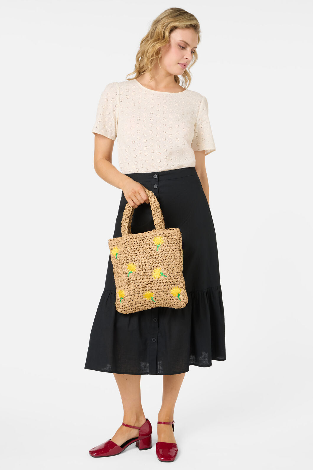 Daisy Embroidery Straw Bag
