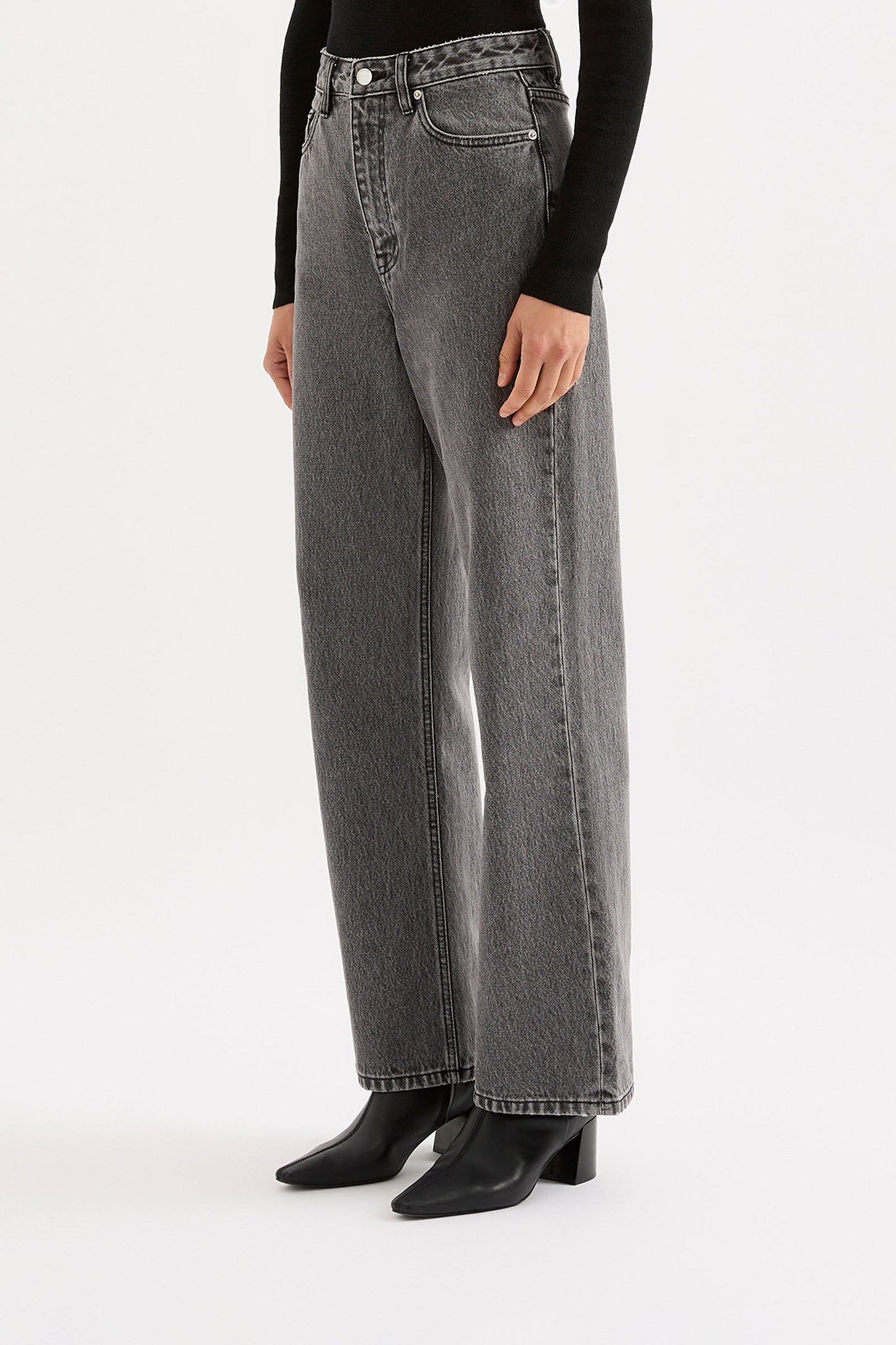 Organic Relaxed Leg Jean