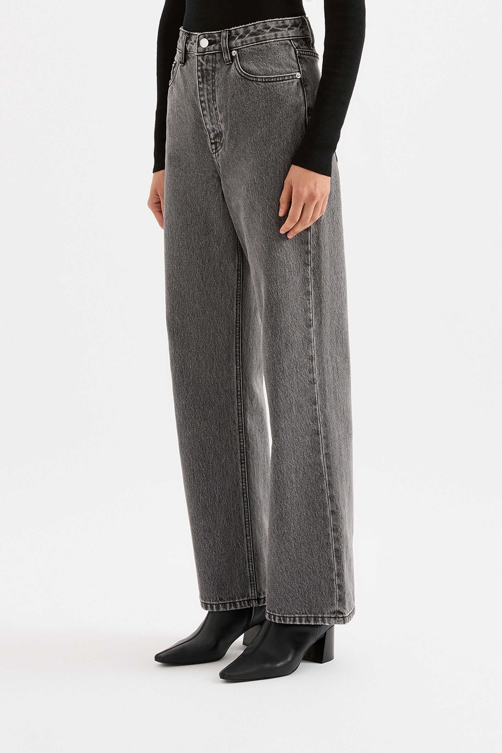 Organic Relaxed Leg Jean