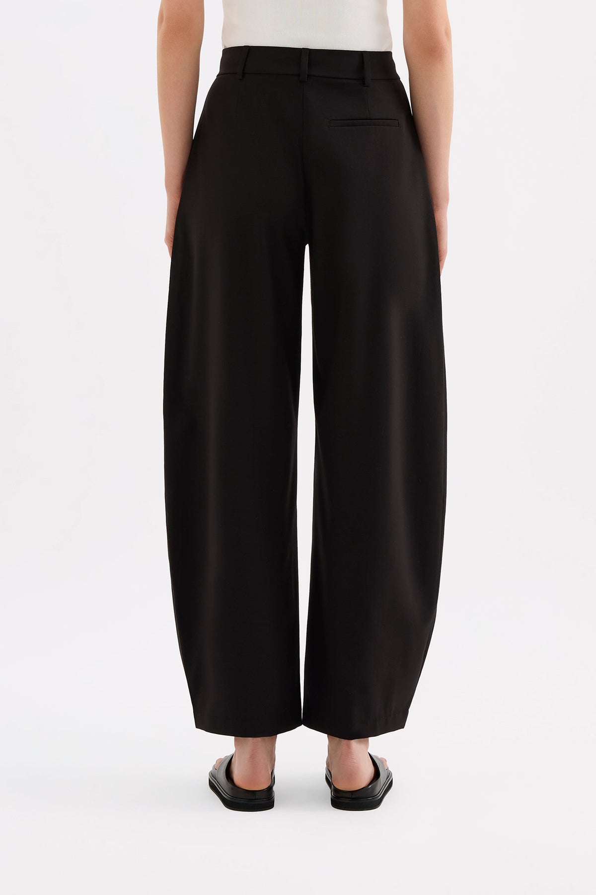 Manon Barrel Trouser