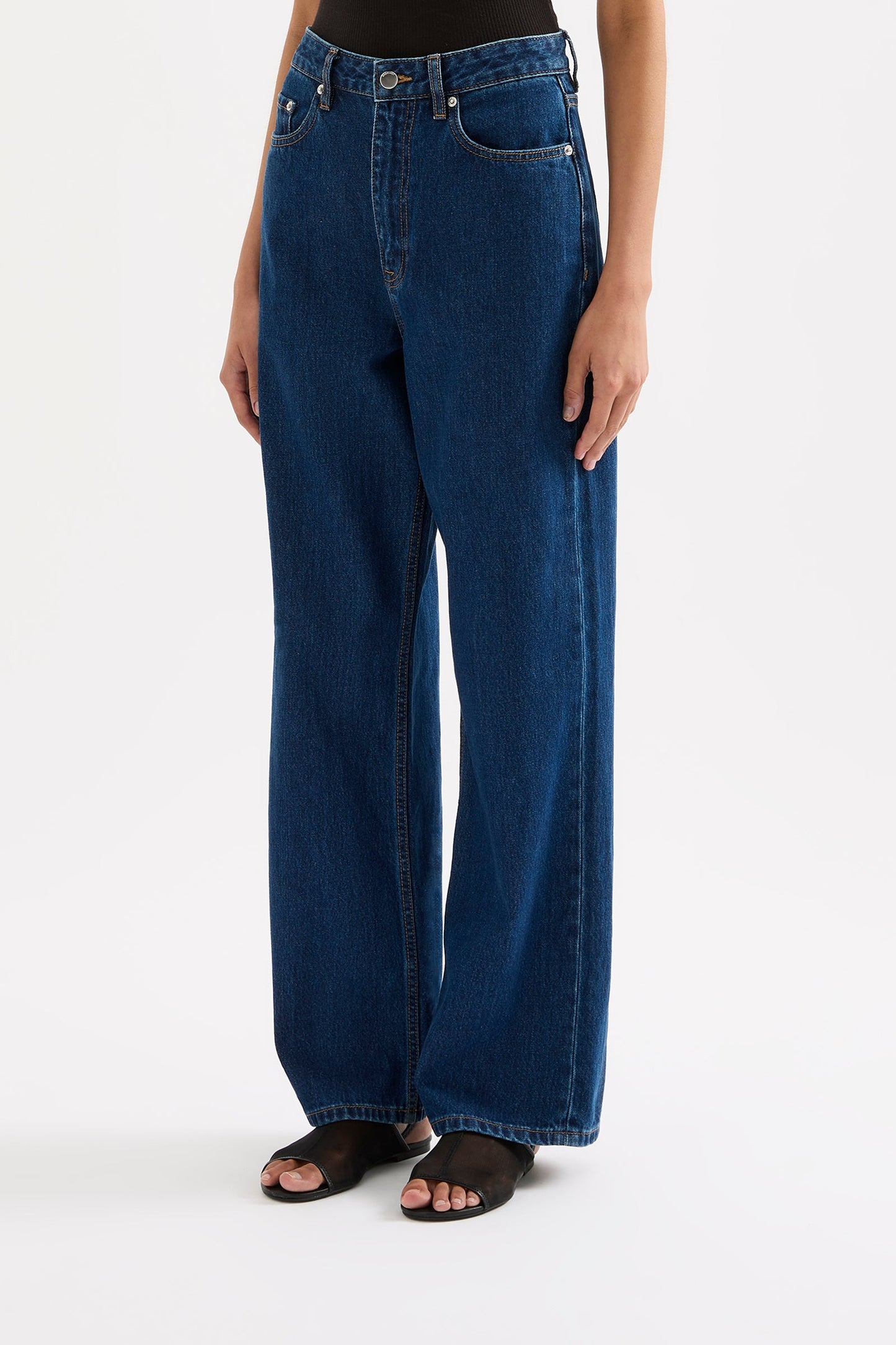 Organic Relaxed Leg Jean