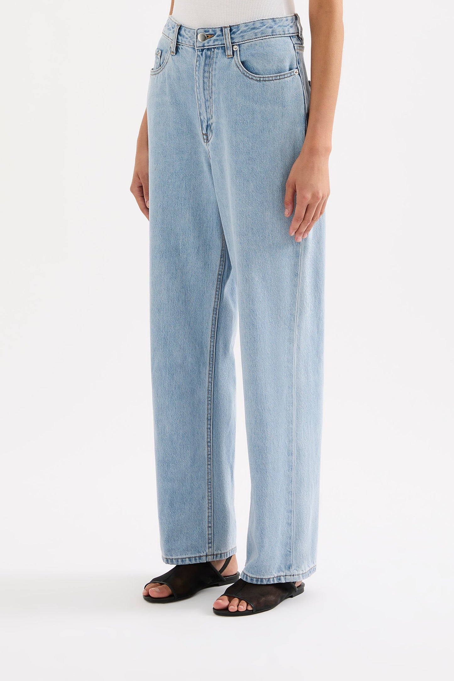 Organic Relaxed Leg Jean