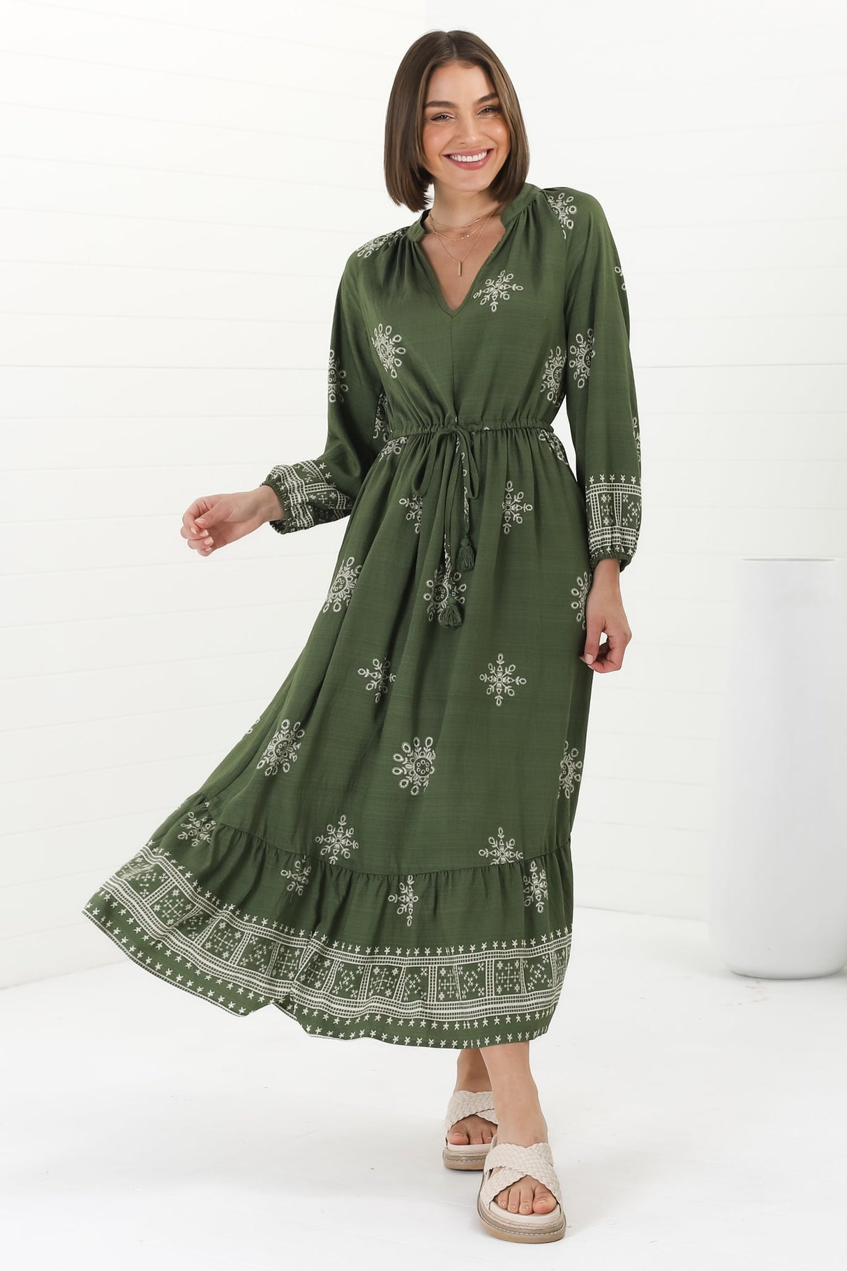 Sullivan Midi Dress - Mandarin Collar 3/4 Sleeve Dress With Pull Tie Waist In Lula Print Green