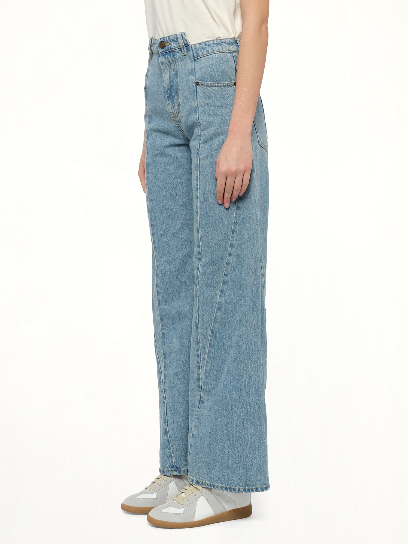 Cut Out Waistband Relaxed Fit Denim Jeans