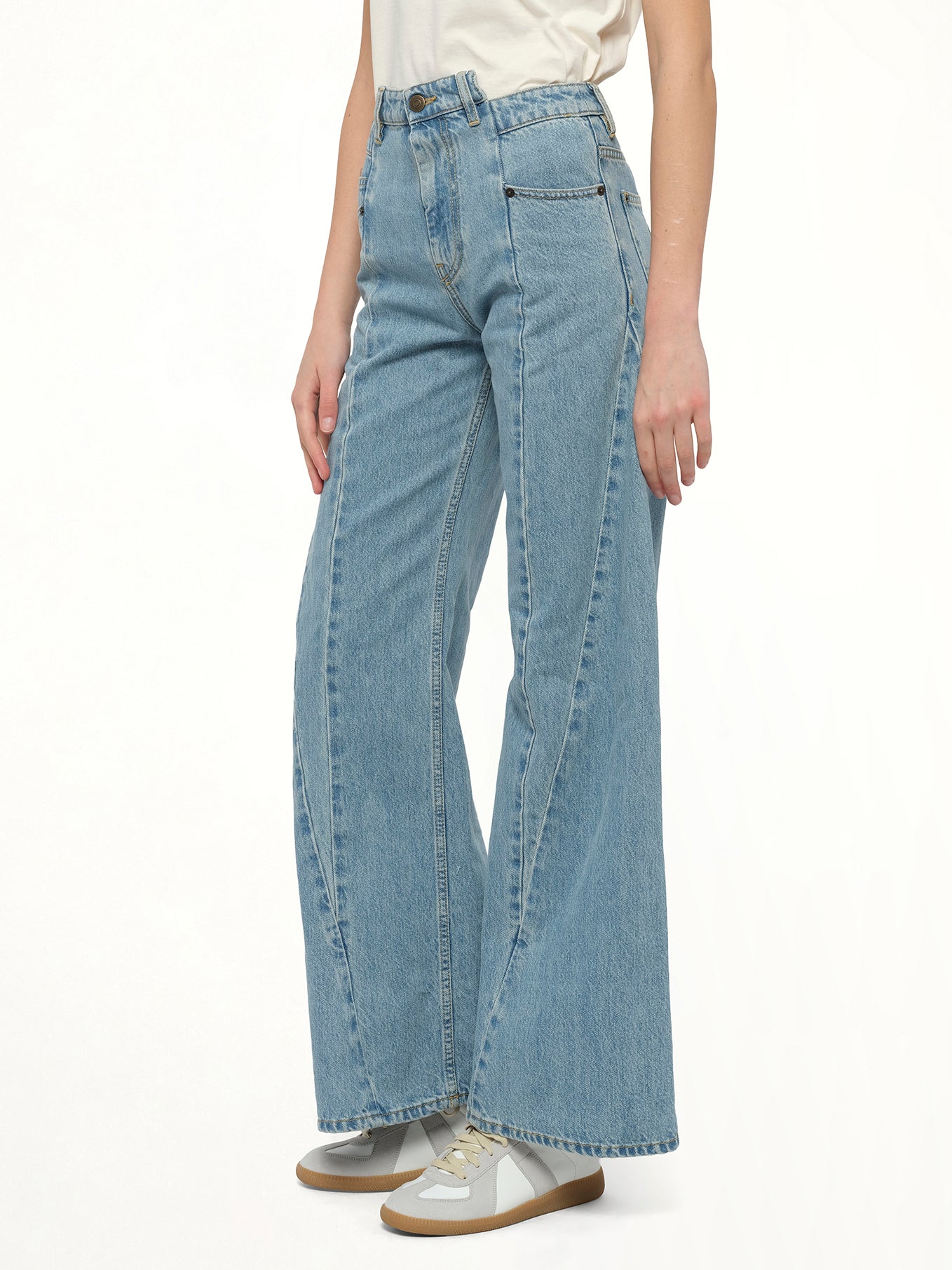 Cut Out Waistband Relaxed Fit Denim Jeans