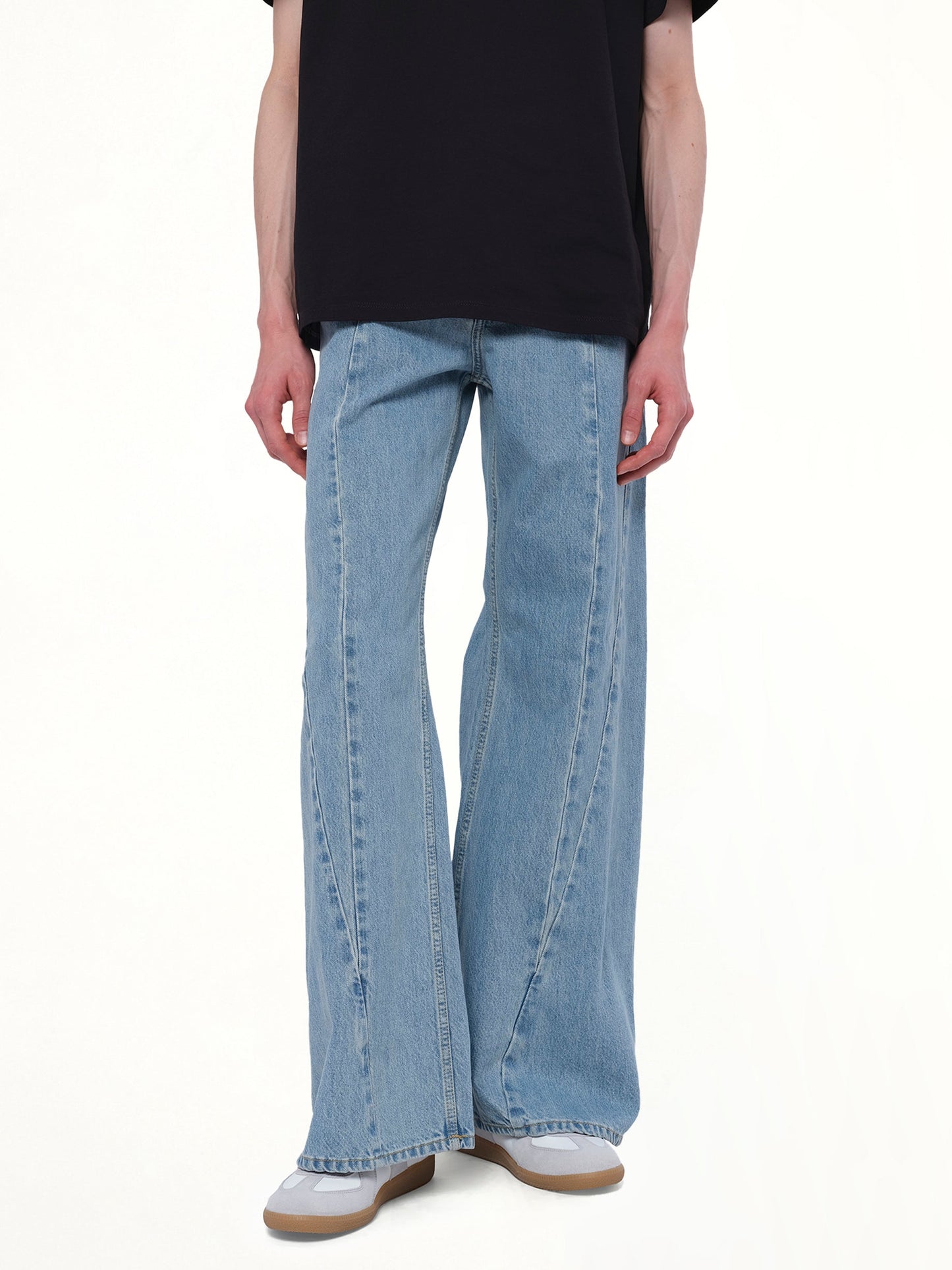 Cut Out Waistband Relaxed Fit Denim Jeans