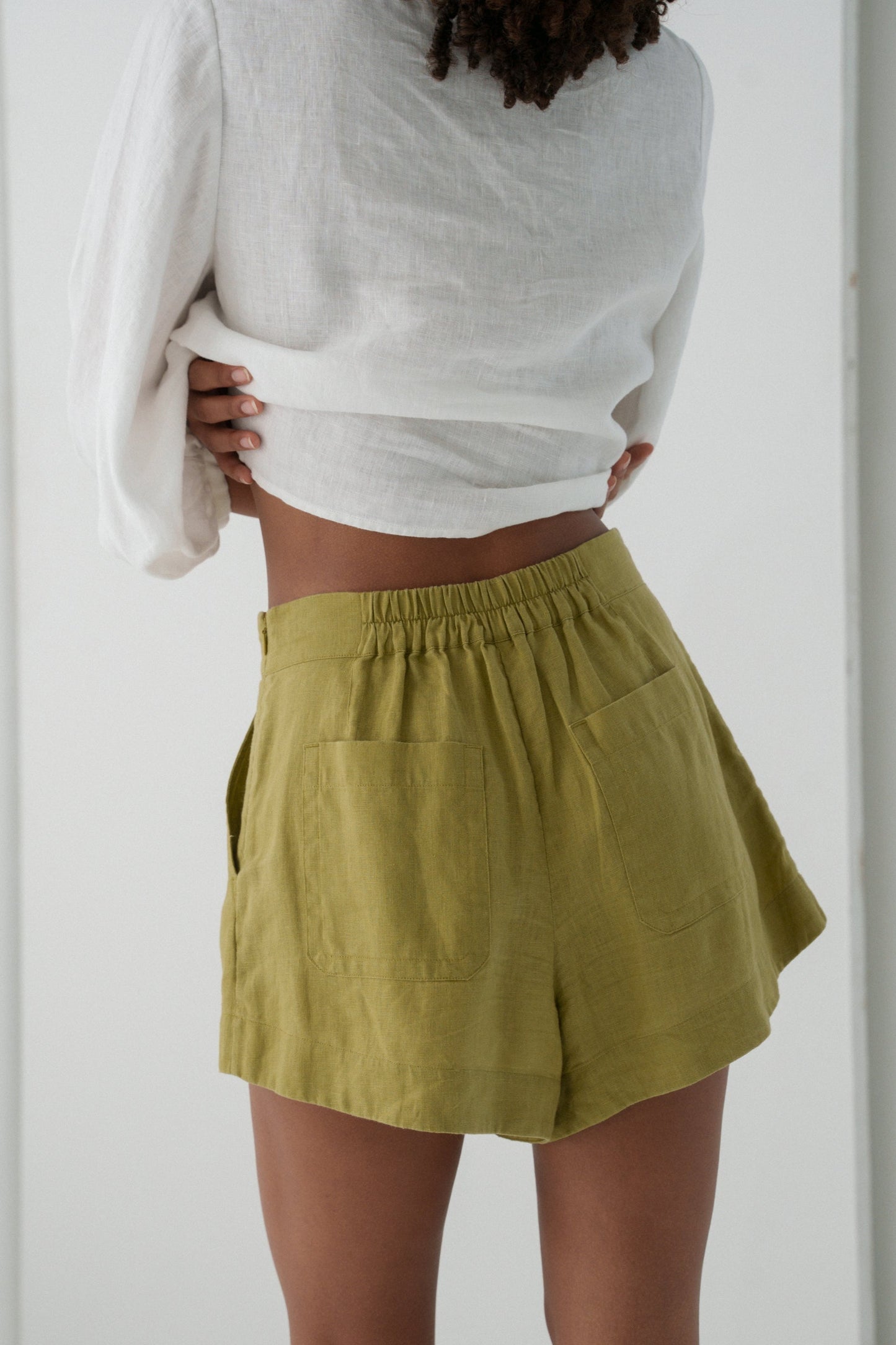 Gaia Olive Linen Shorts