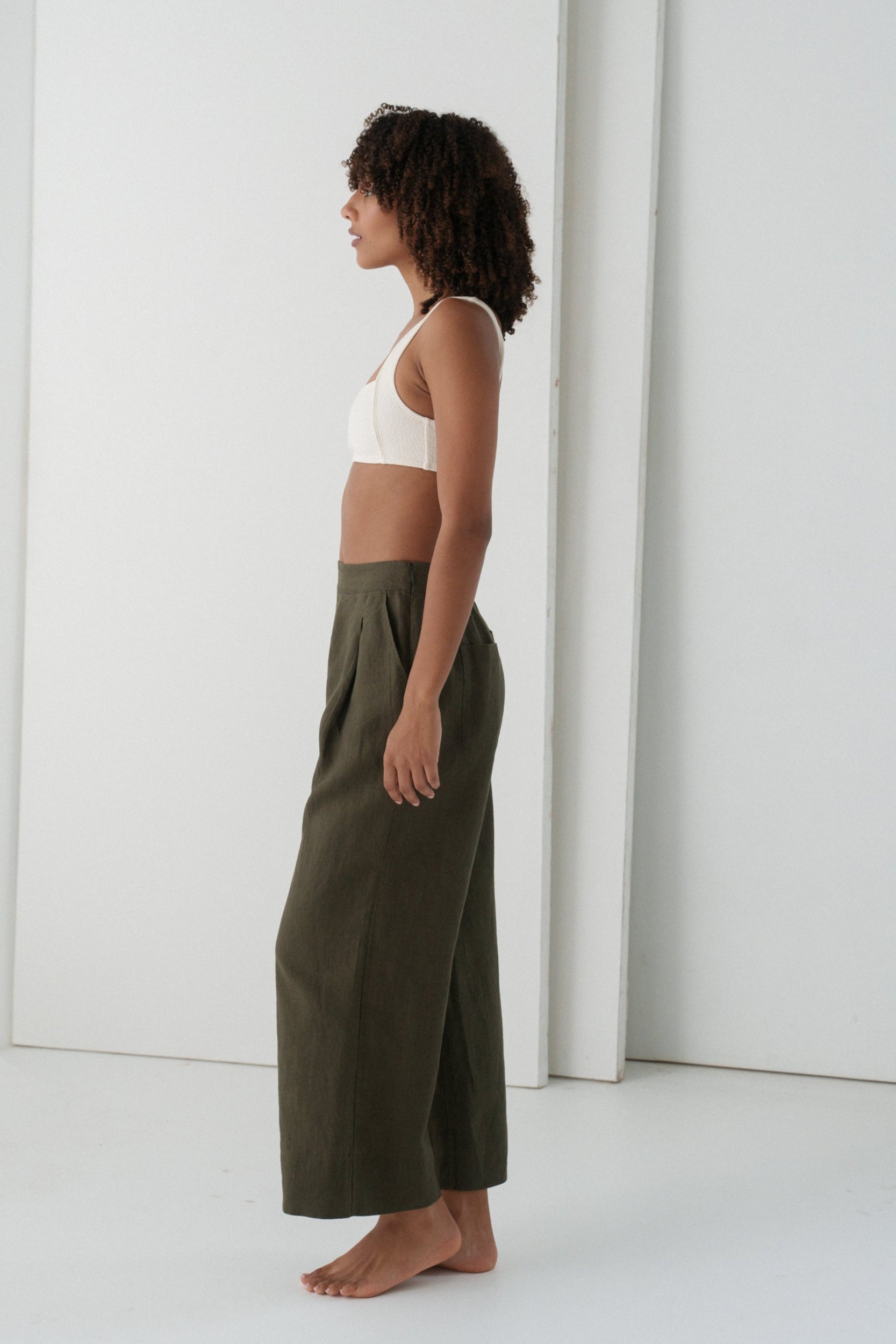 Ivy Khaki Linen Crop Pants