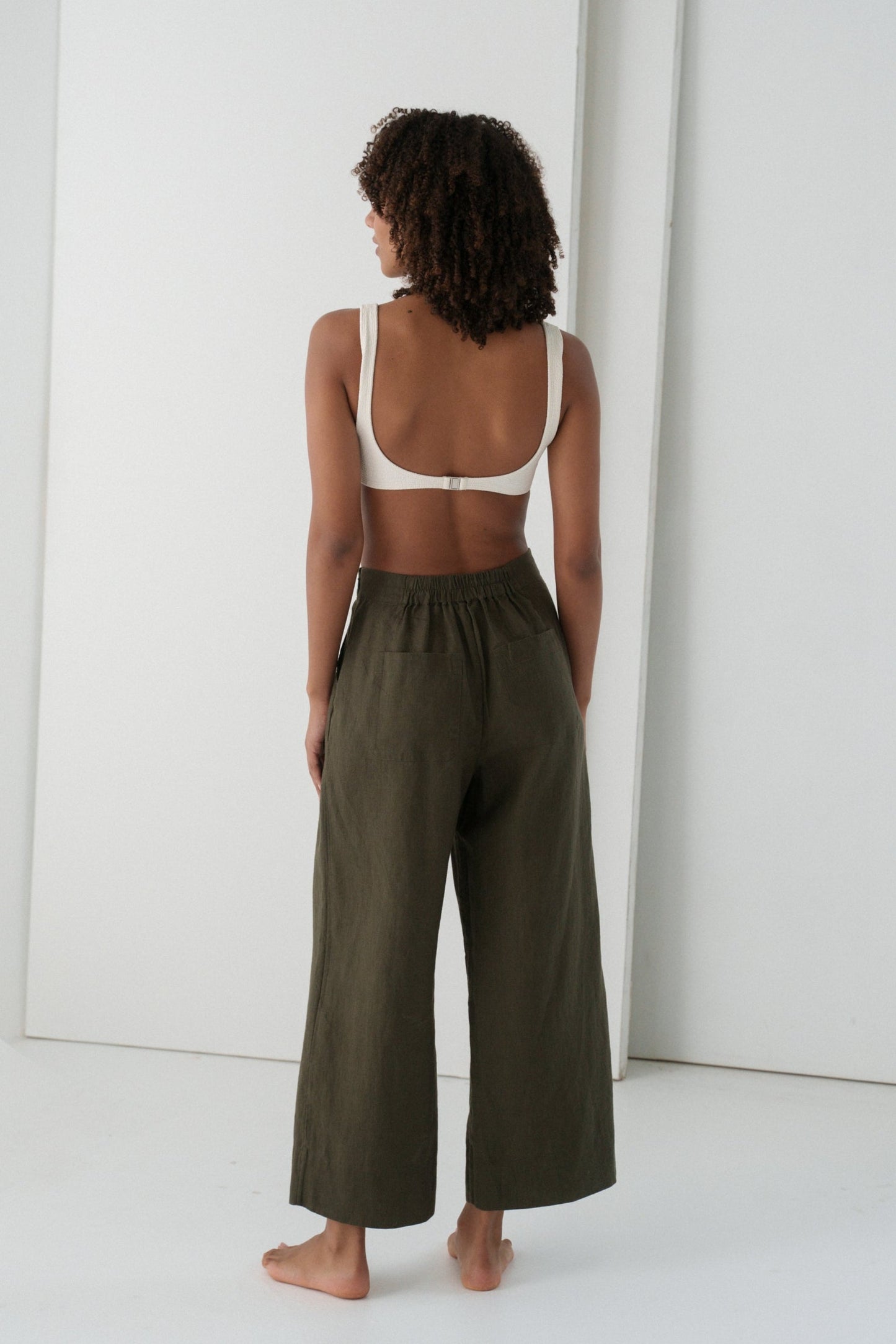 Ivy Khaki Linen Crop Pants