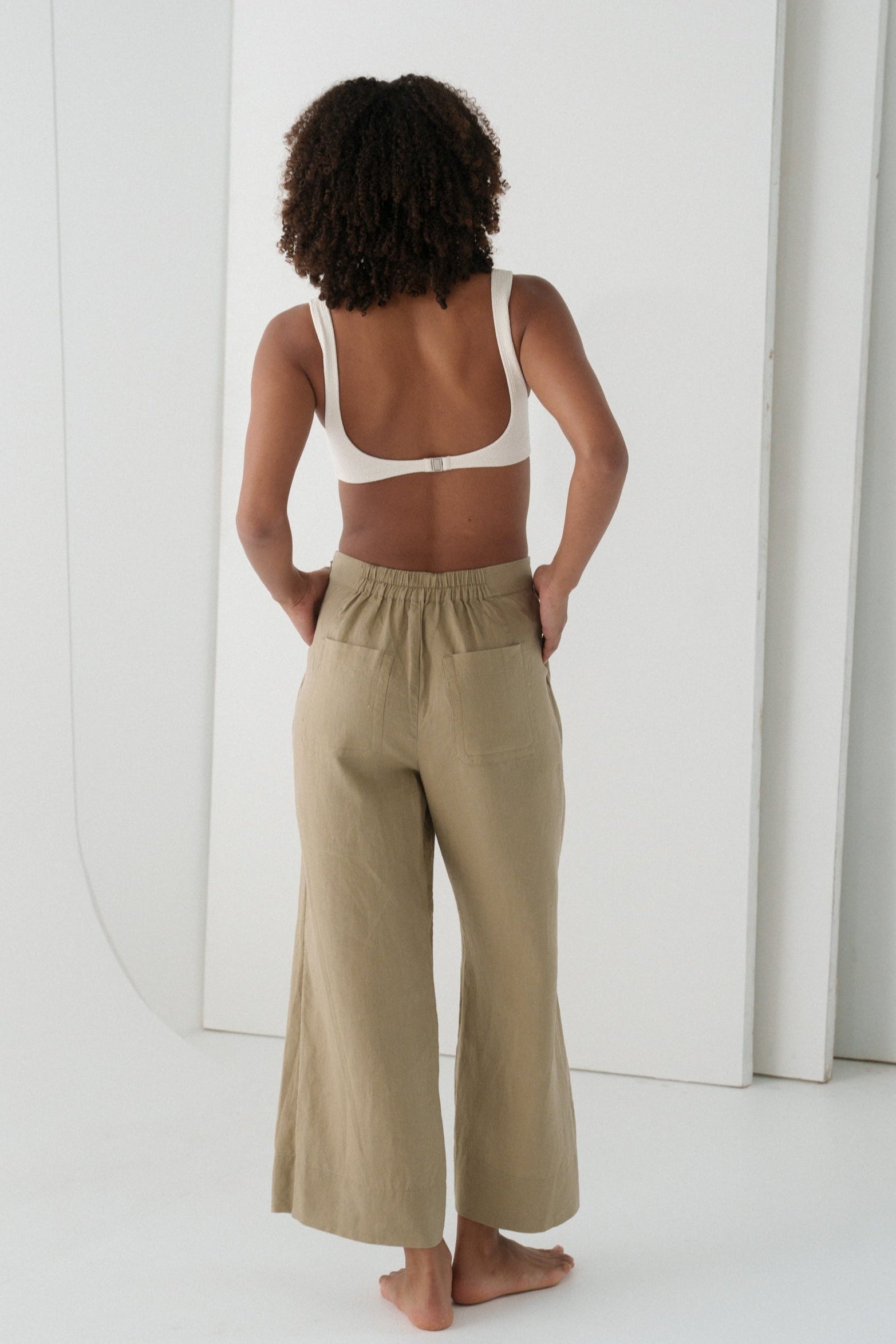 Ivy Taupe Linen Crop Pants