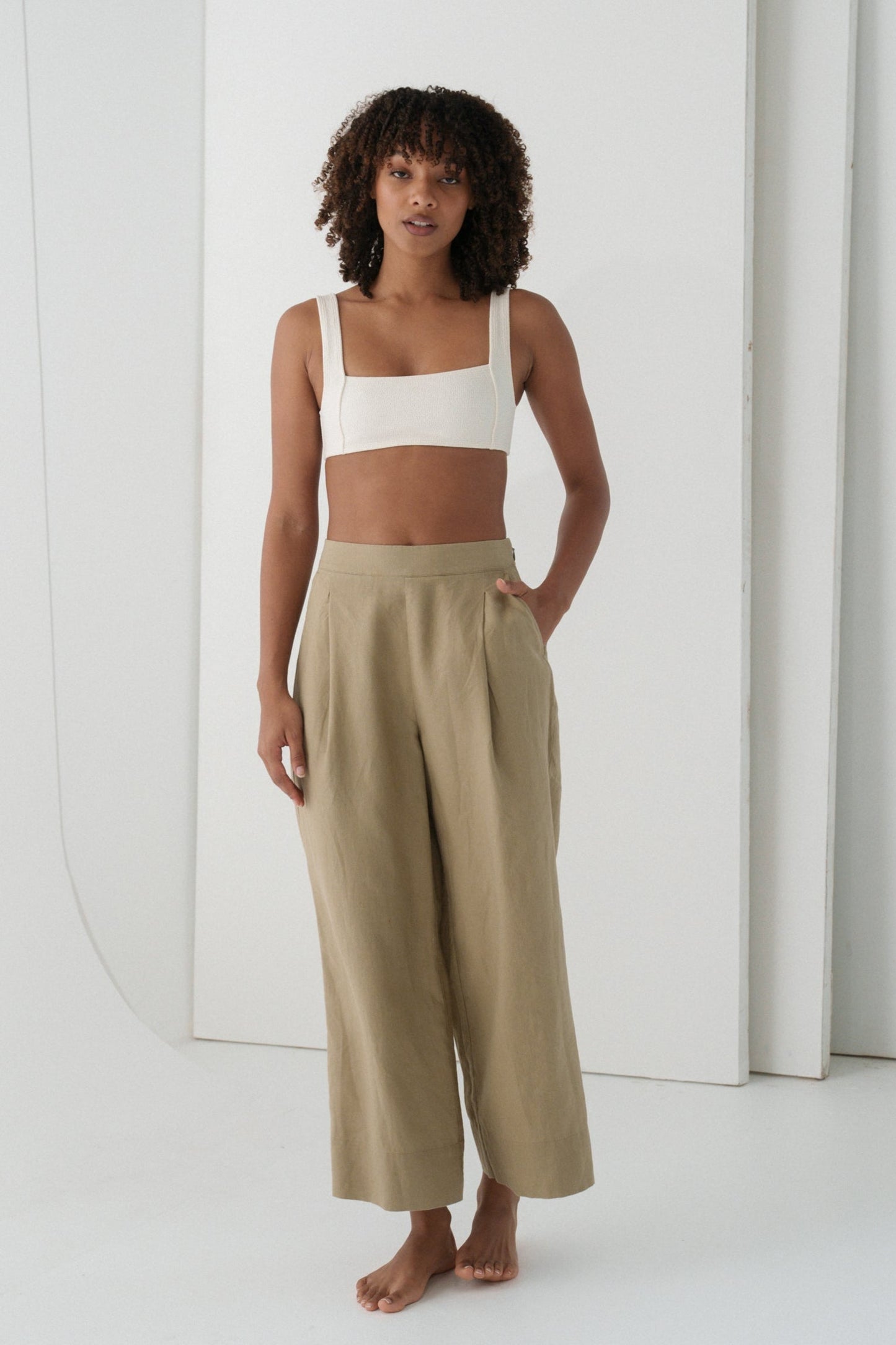 Ivy Taupe Linen Crop Pants
